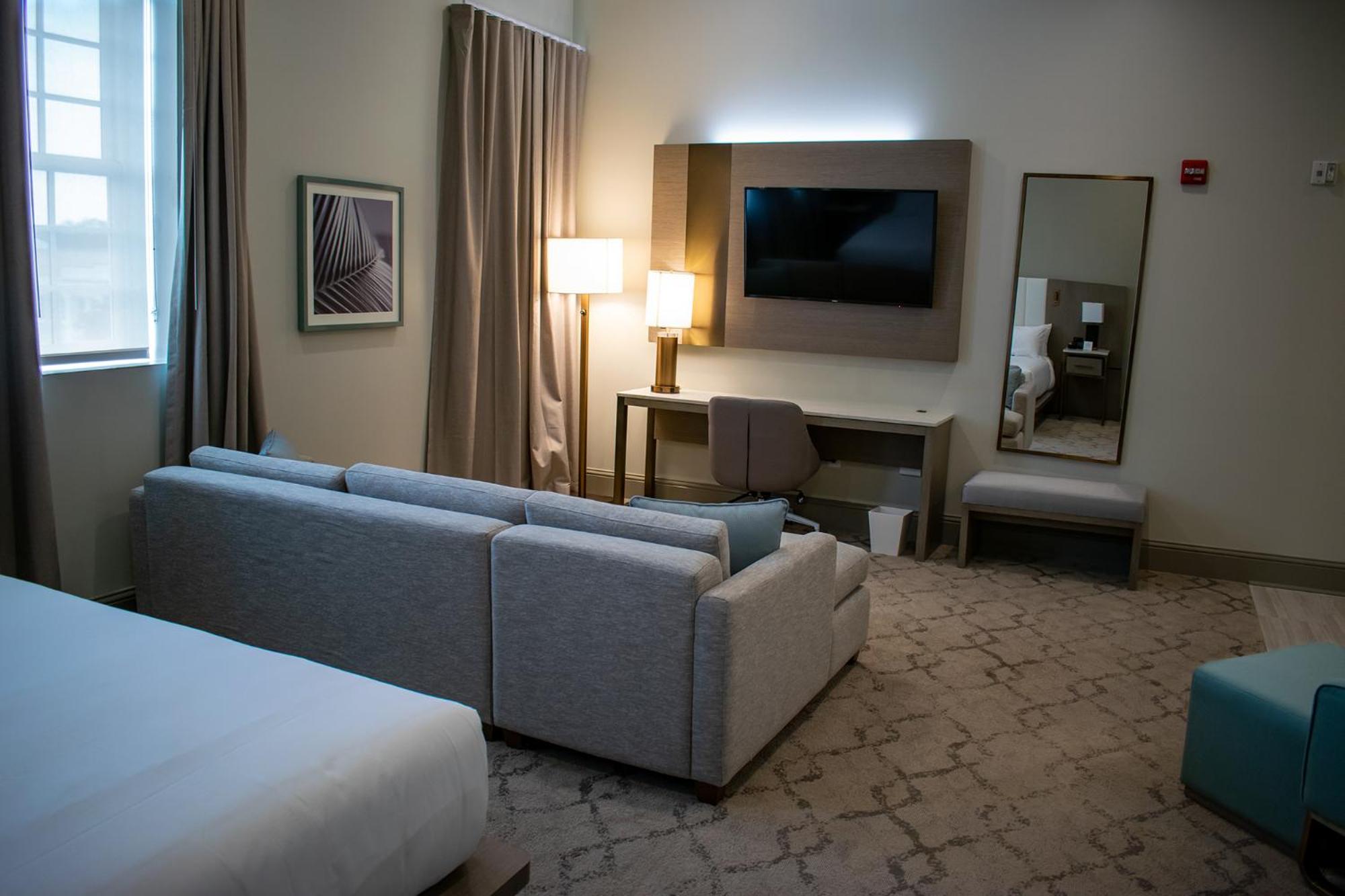 Deluxe King Grand Centennial
