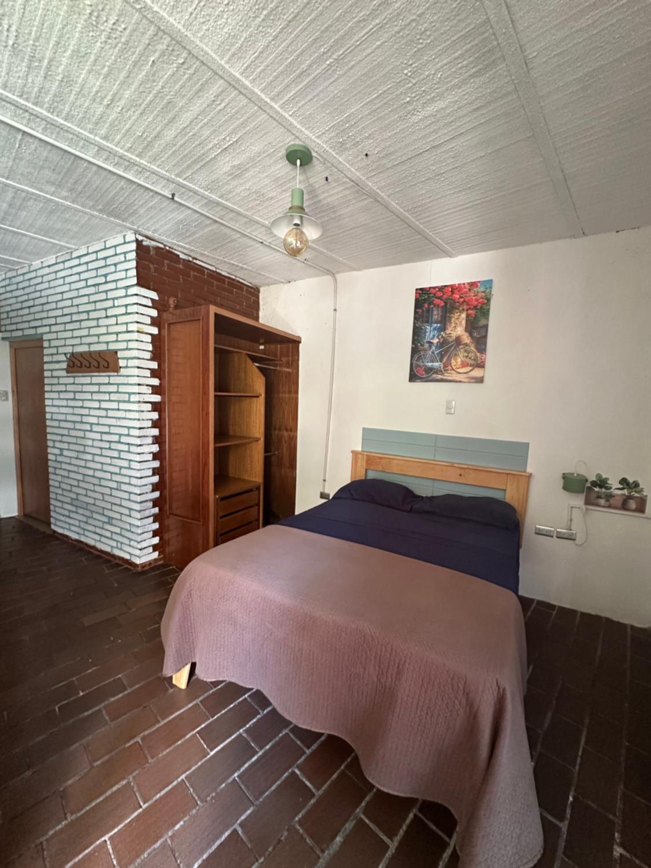 Quadruple Room with Private Bathroom photo 3