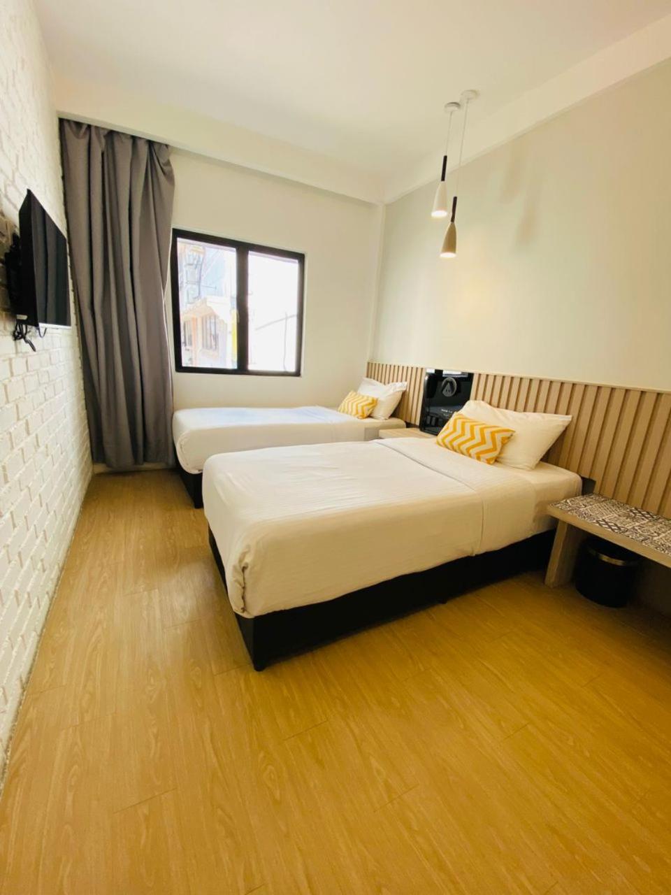 Superior Twin Room with City View