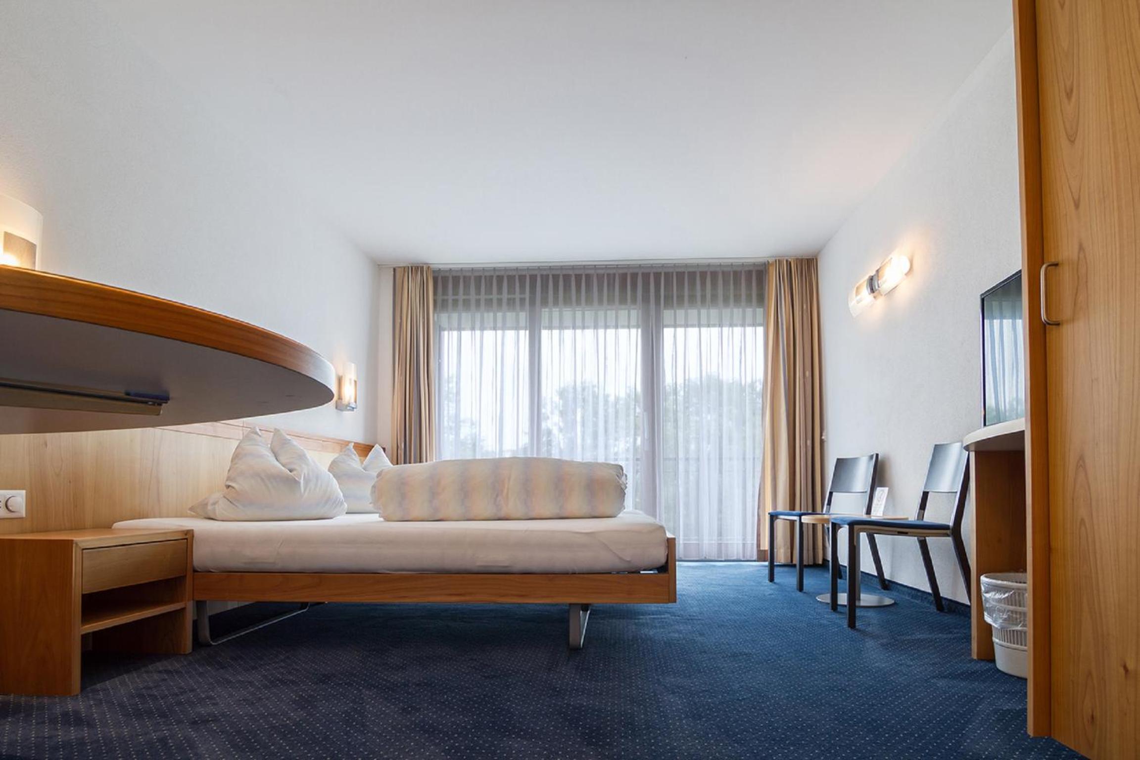 Twin Room - Photo 1