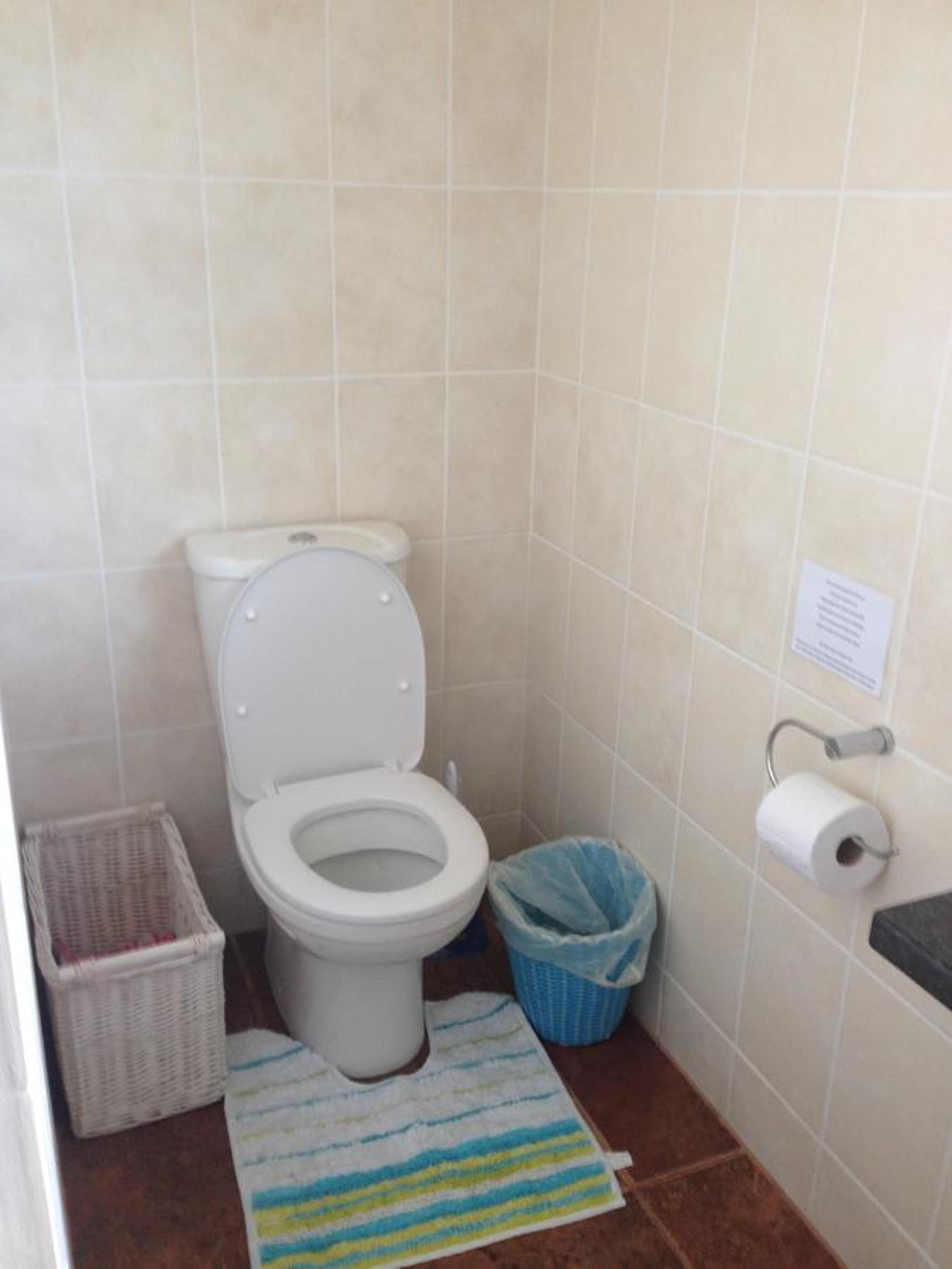 Studio Apartment - Photo 10