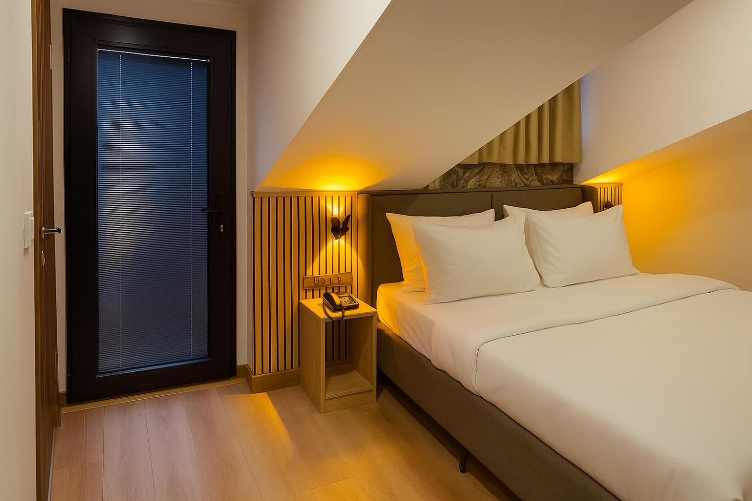 Double Room with Balcony photo 3