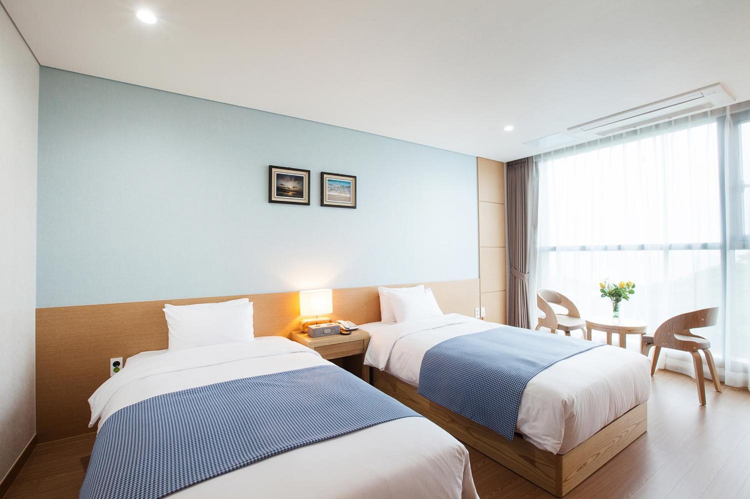 Deluxe Twin Room with Mountain View — the supplier's photographs — photo 3
