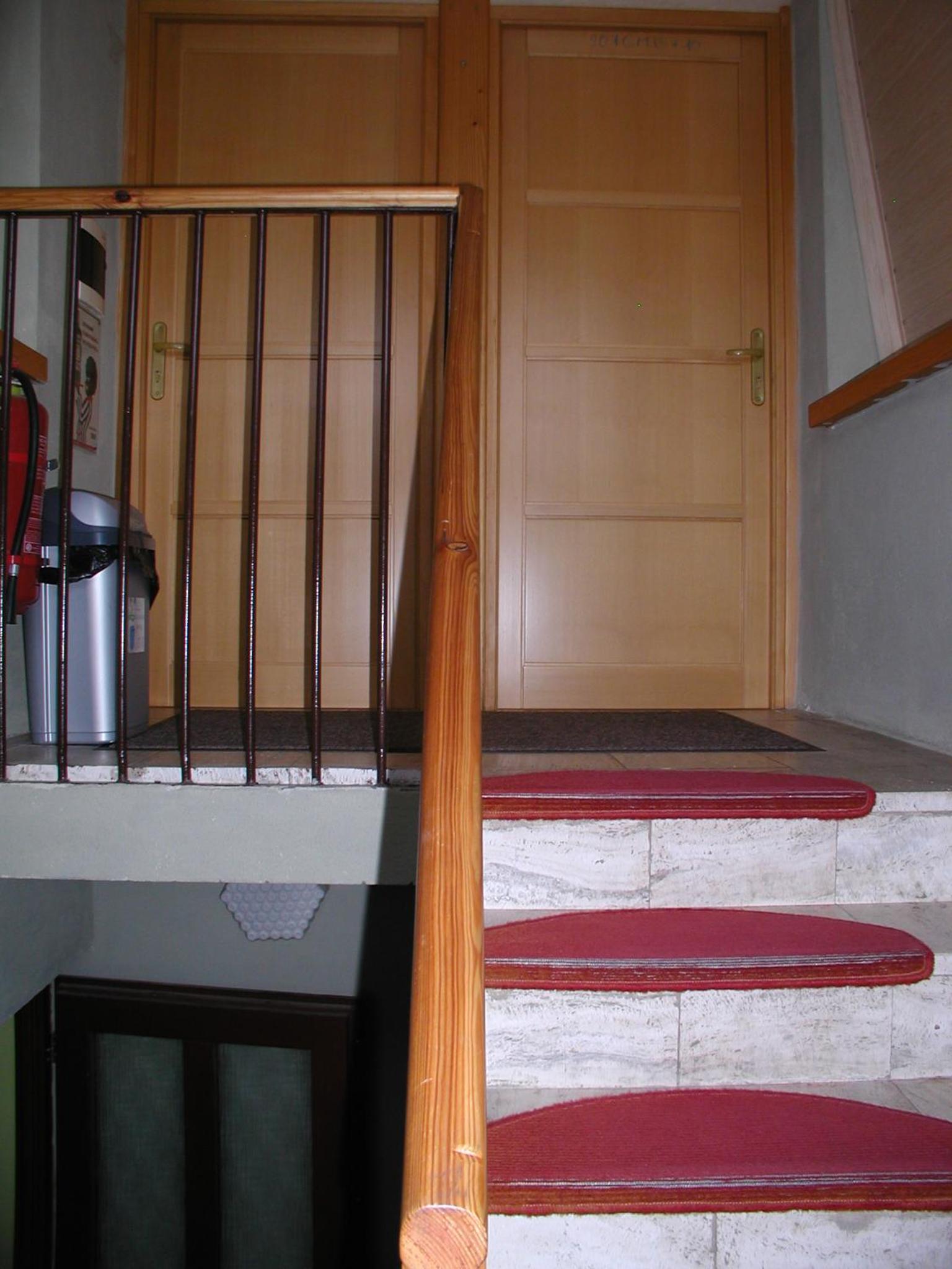 Family Room with Private Bathroom photo 2