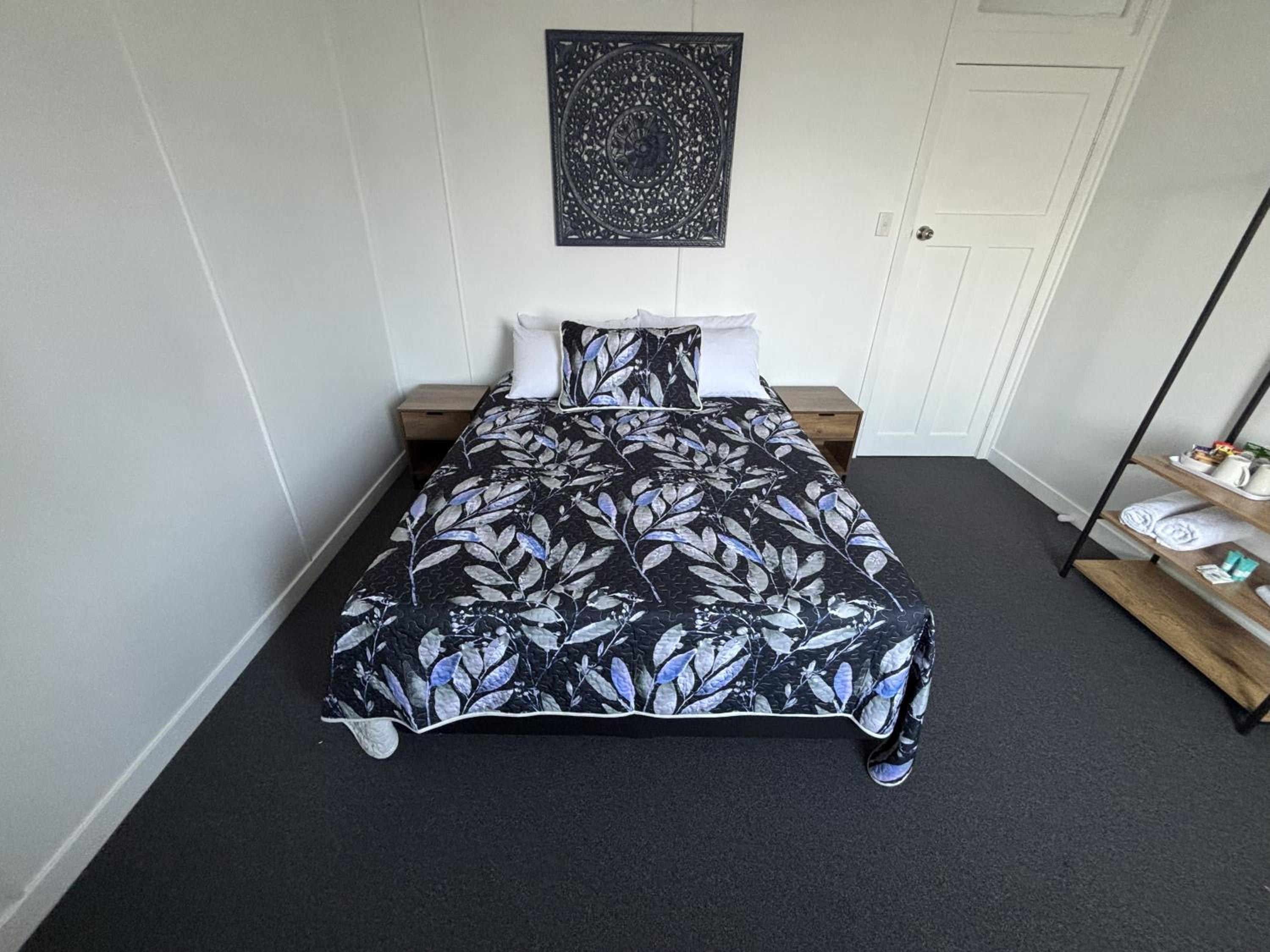 Standard Double Room with Shared Bathroom photo 2