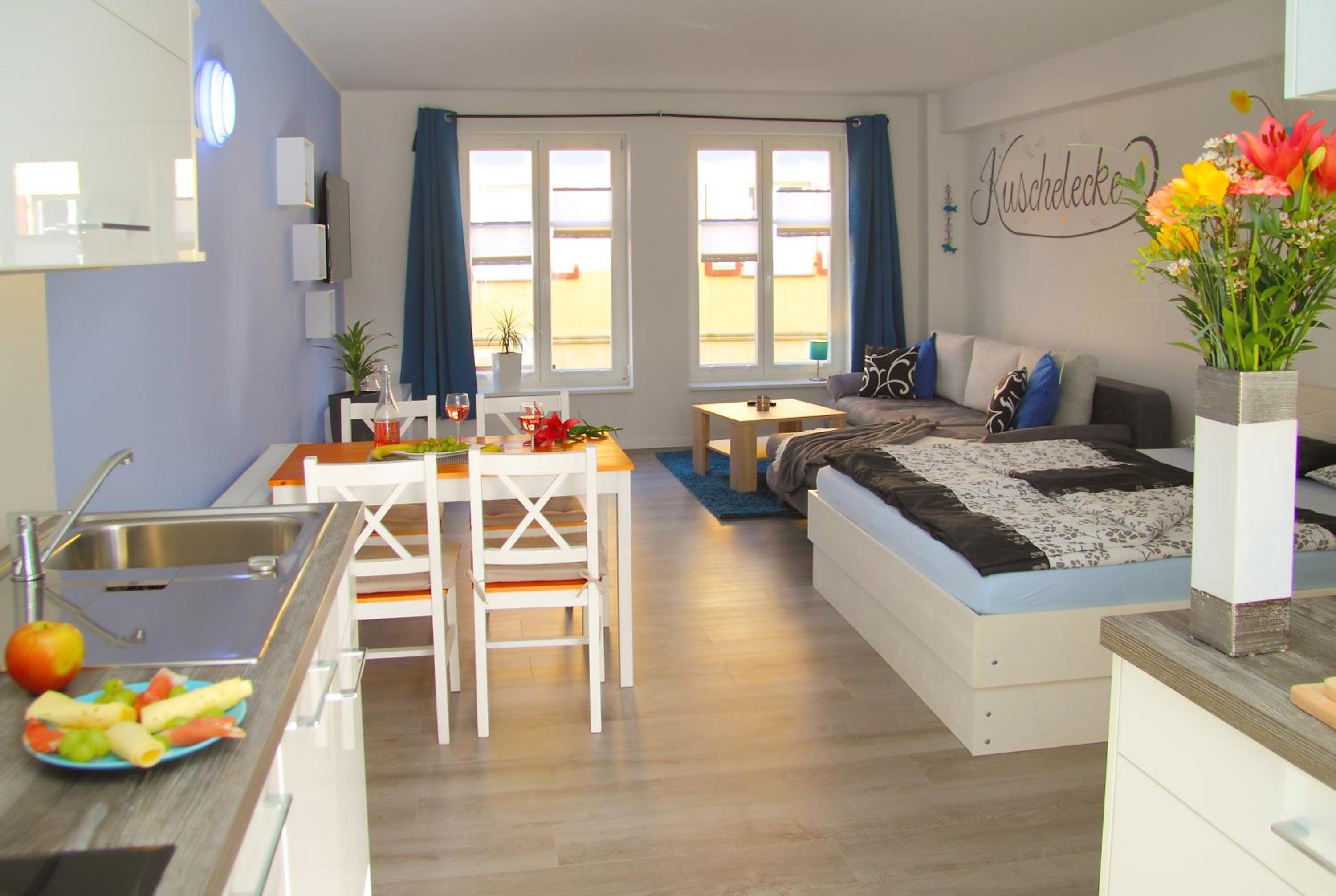 Apartment photo 2