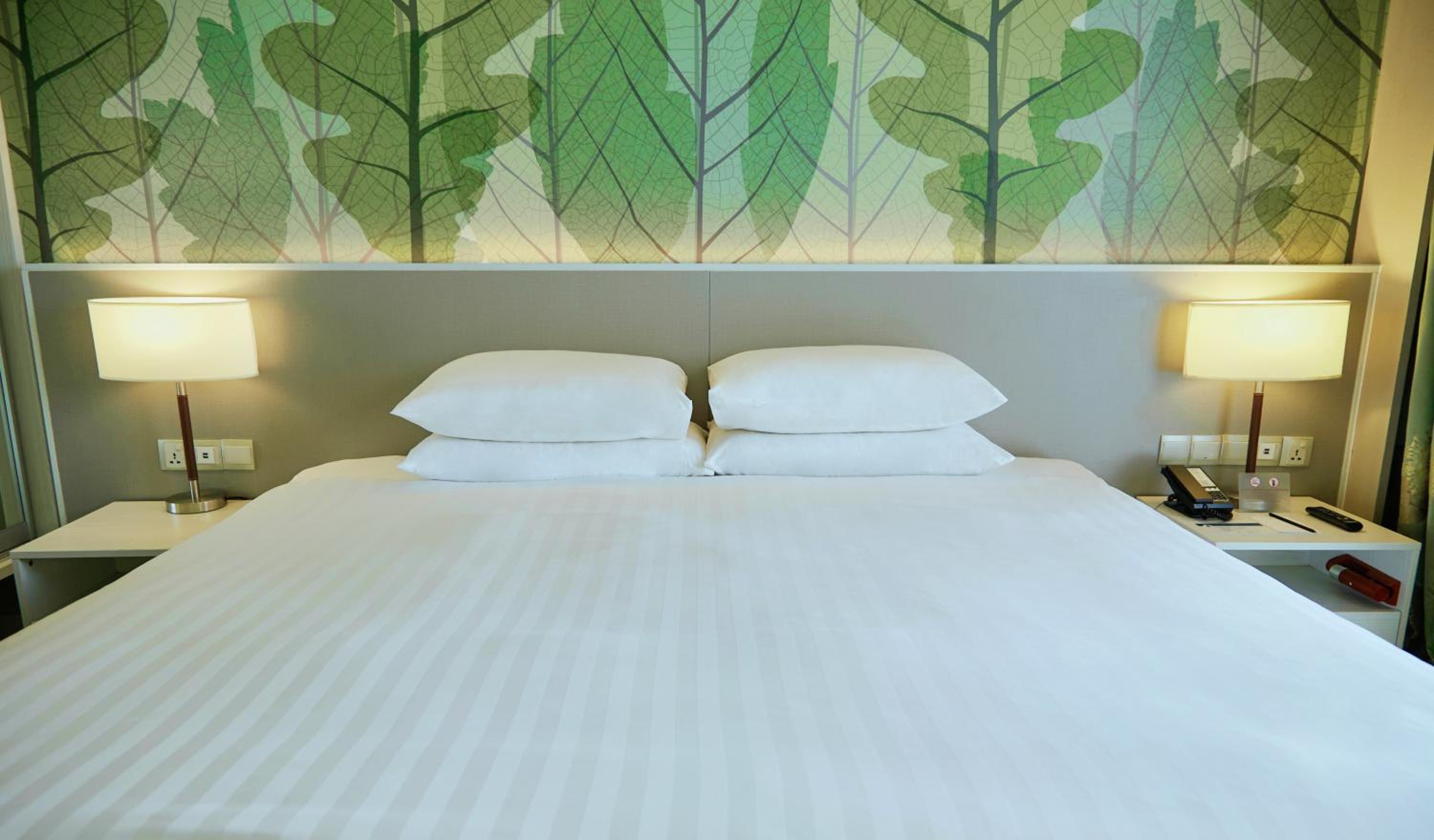 Deluxe King Room photo 3