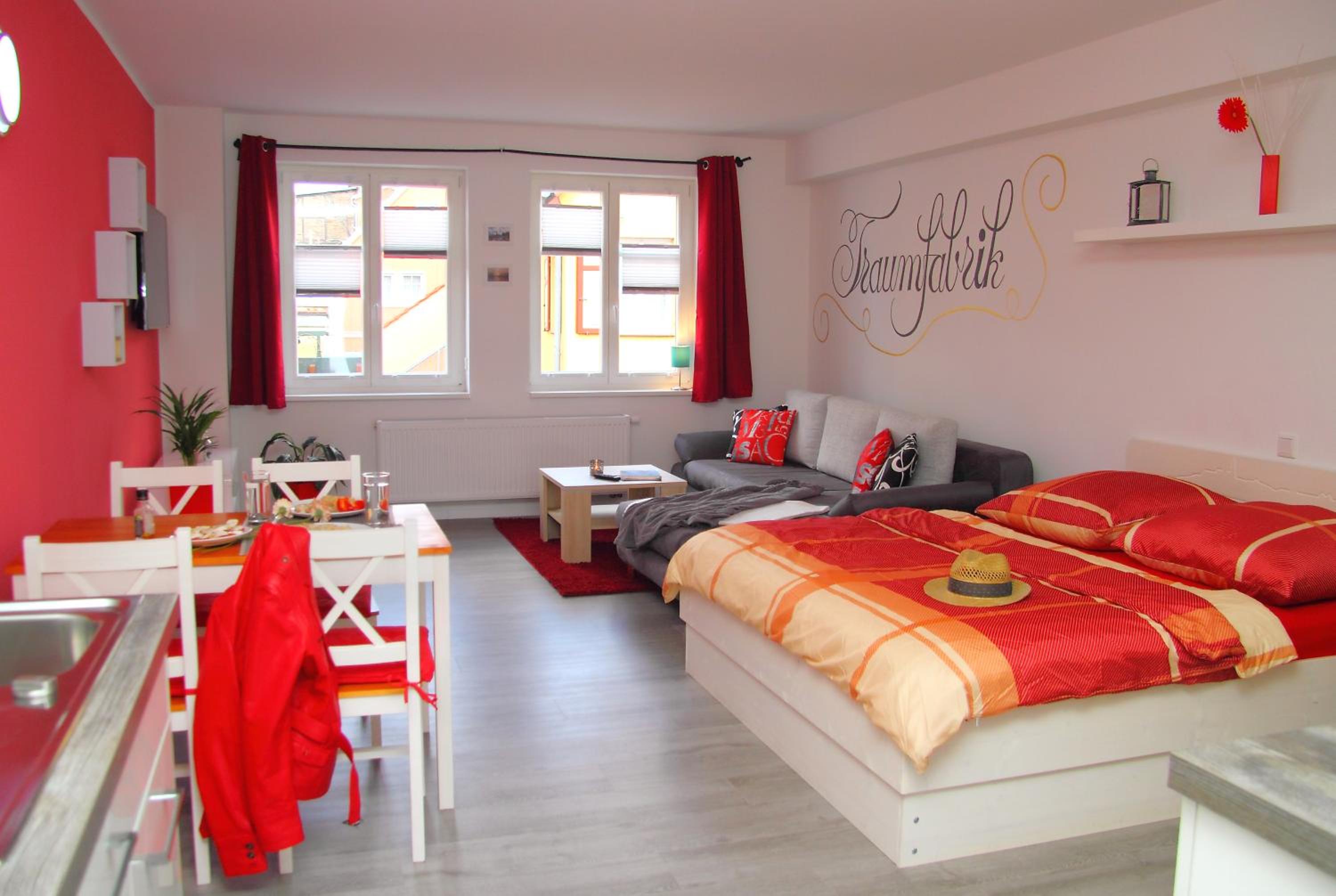 Apartment photo 1