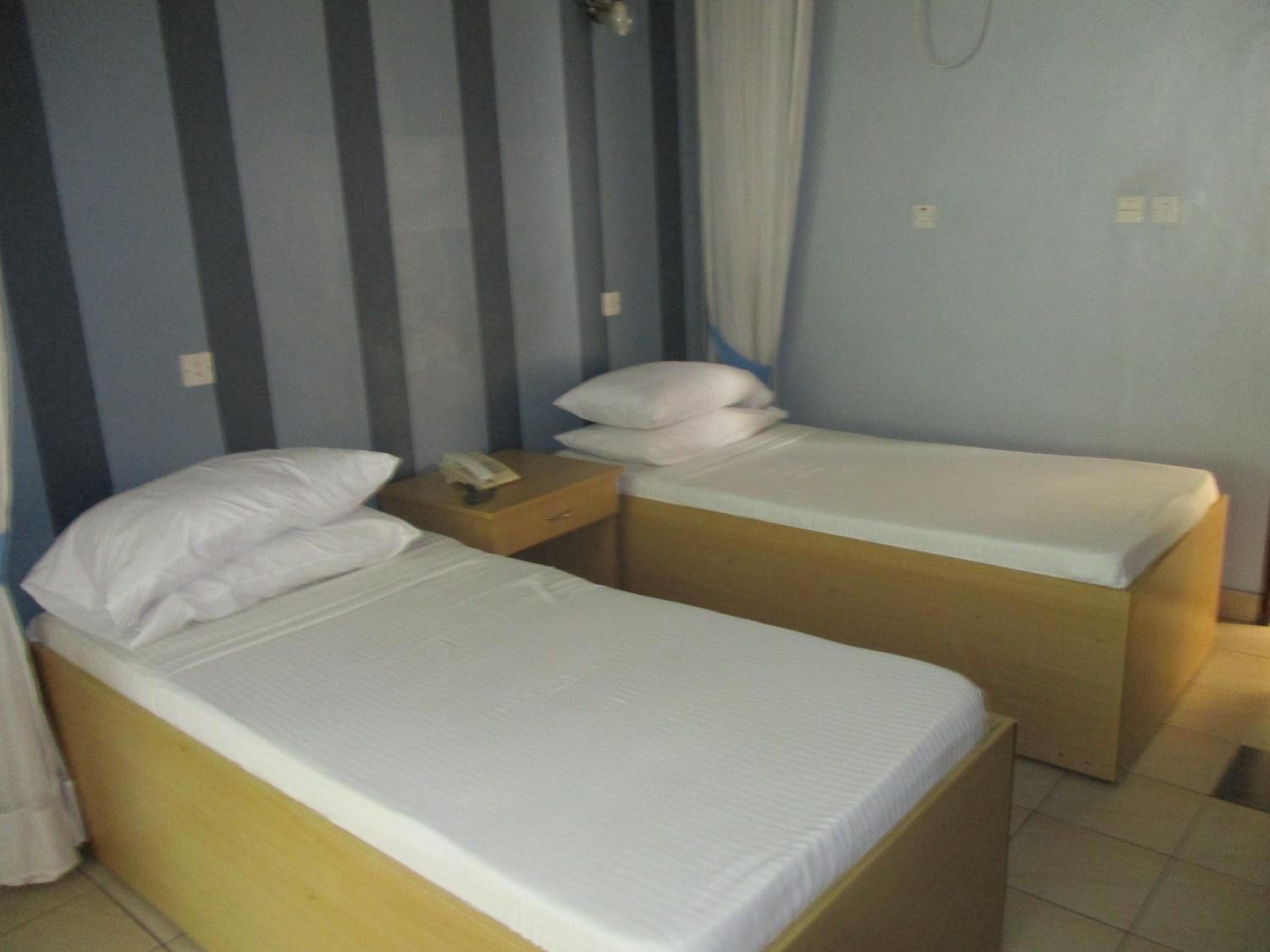 Studio Apartment photo 2