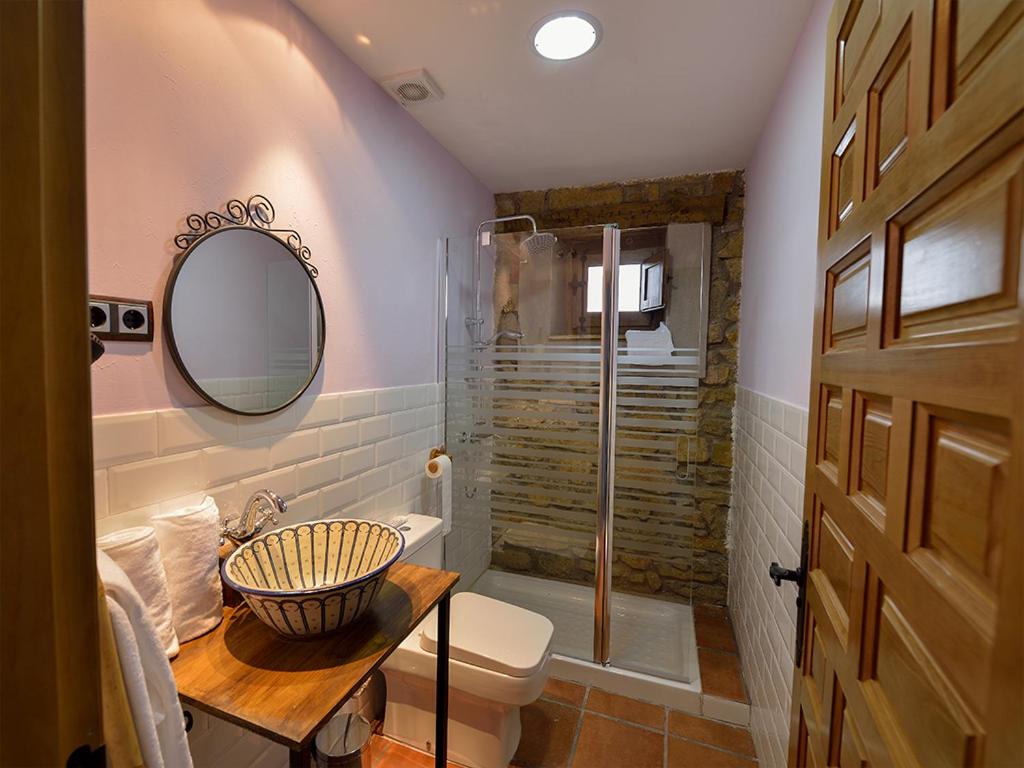 Family Room with Private Bathroom photo 3