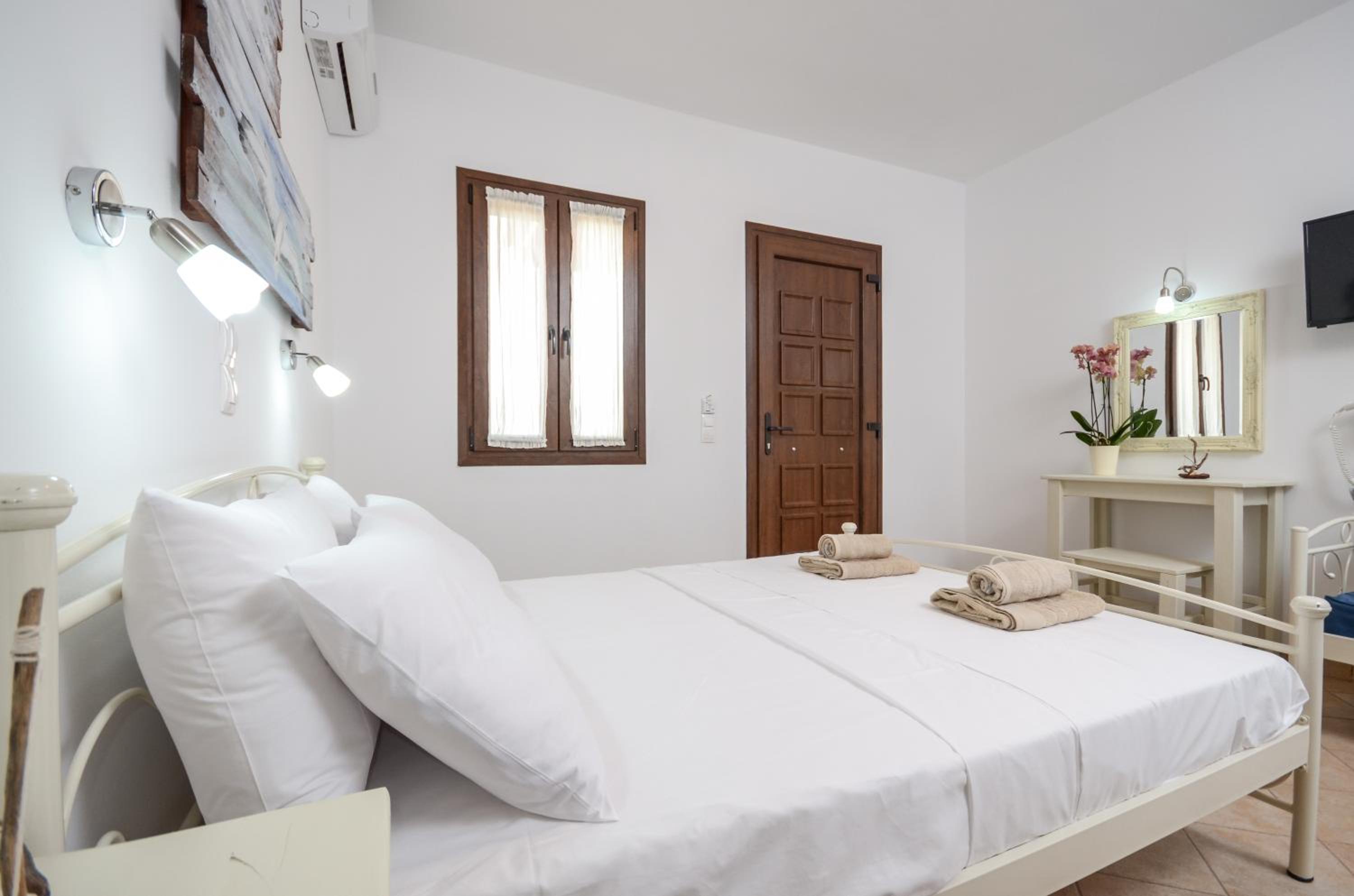 Studio with Sea View