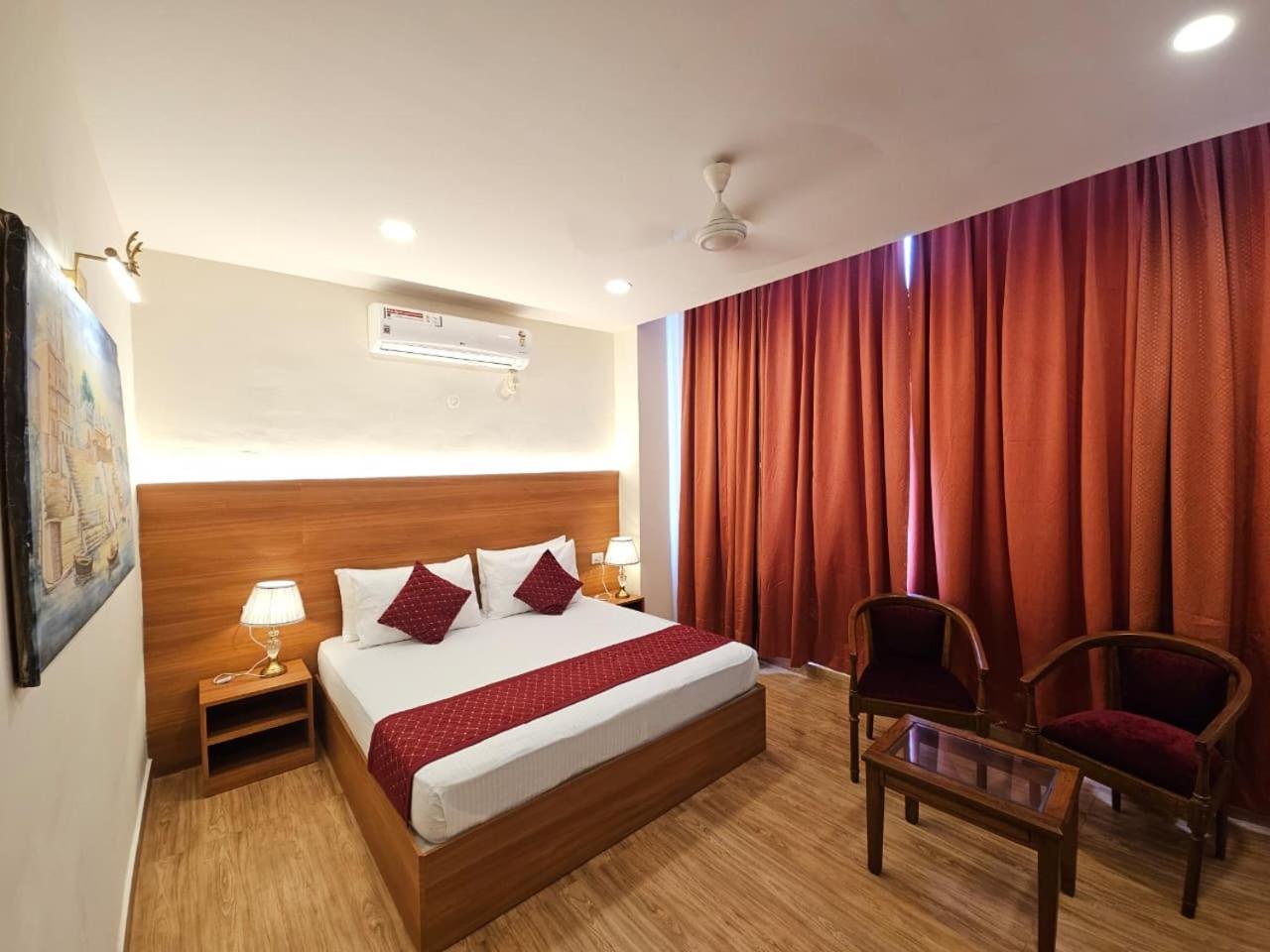 Standard Double or Twin Room photo 3