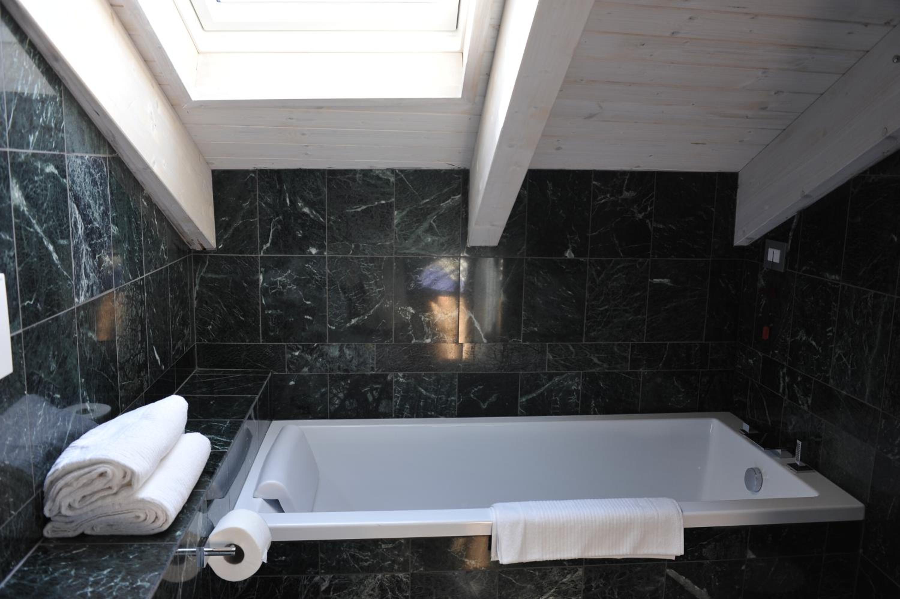 Superior Double Room - Photo 6