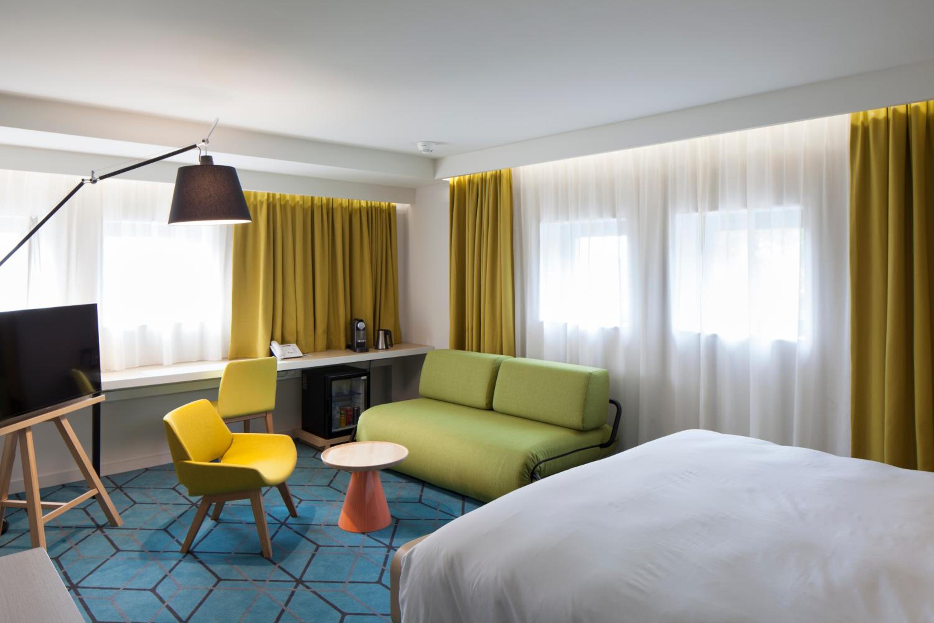 Family Suite with Sofa Bed - Photo 3