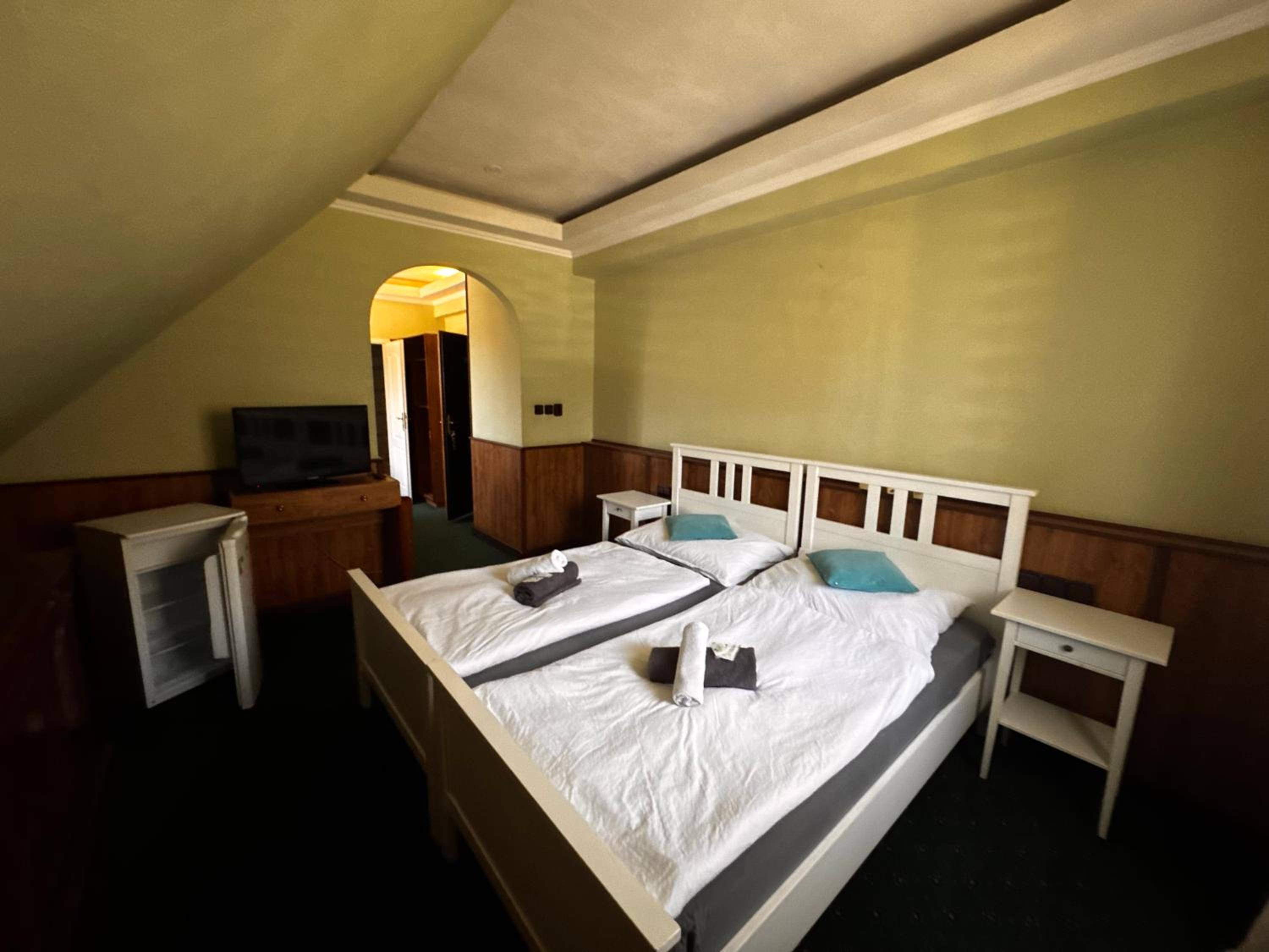 Quadruple Room with Private Bathroom photo 1