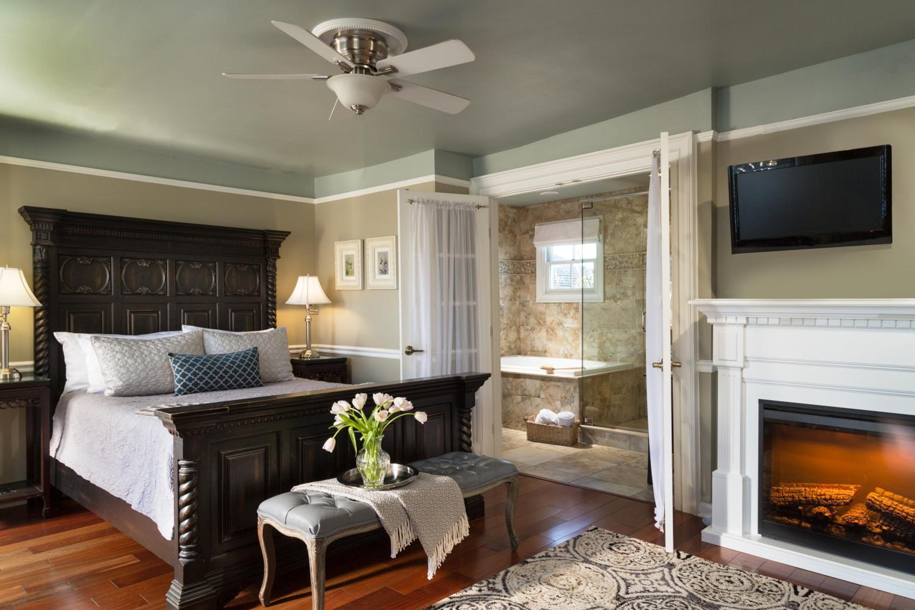 Queen Room with Spa Bath (Princess Margaret)