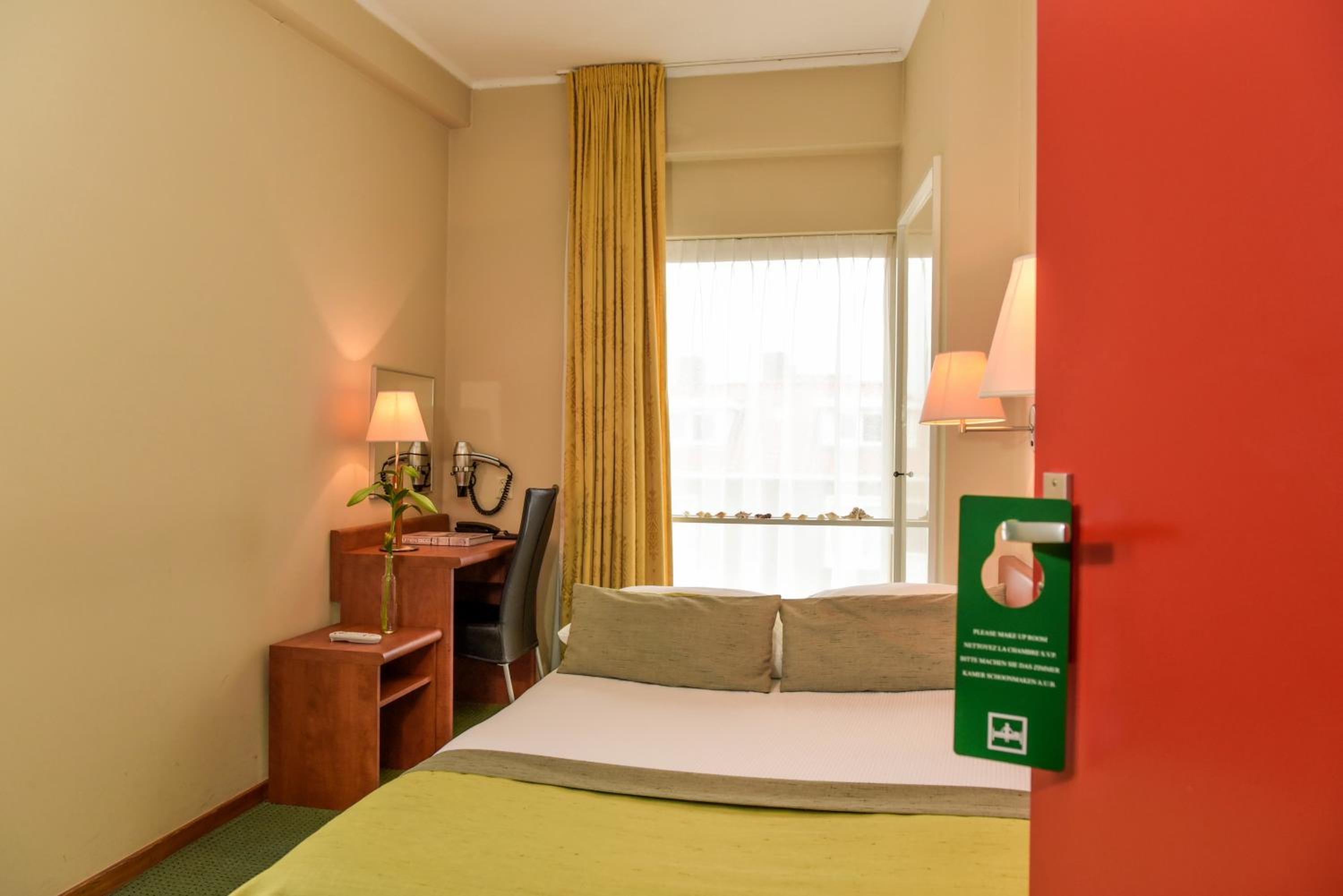 Single Room with Small Double Bed photo 1