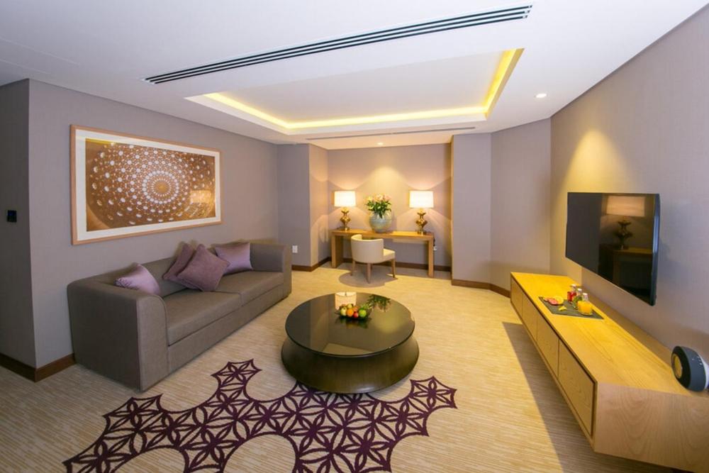 Junior Suite with Executive Lounge Access - 30% discount in Spa, Food and Beverage, Early Check in at 10:00 am and Late checkout till 4 pm (Subject to availability)