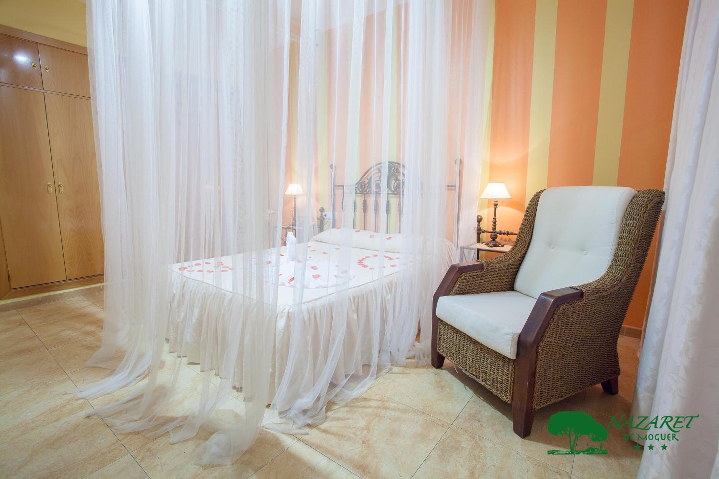 Deluxe Double Room - Photo 2