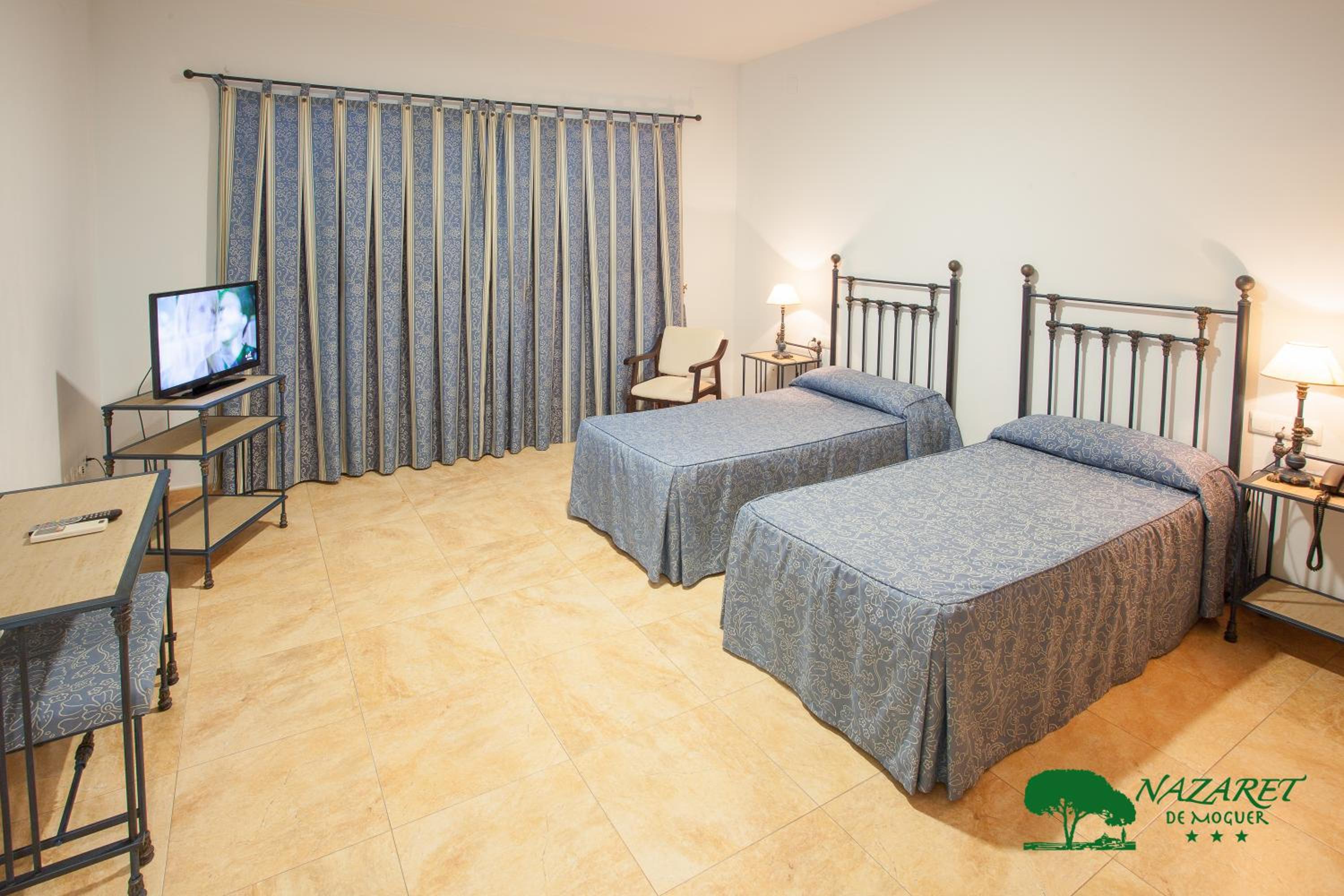 Double or Twin Room (1 Adult) - Photo 4