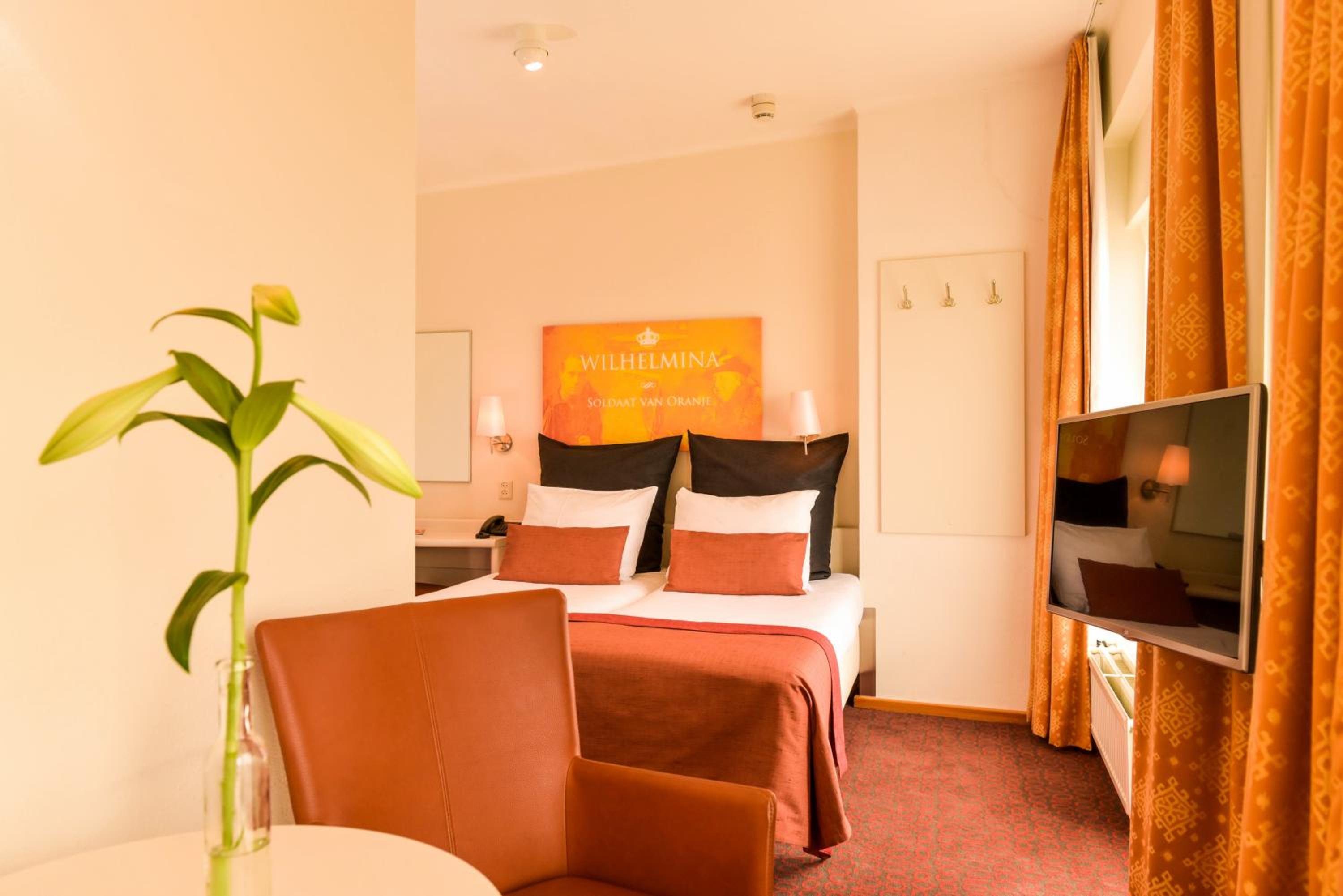 Large Double Room photo 1