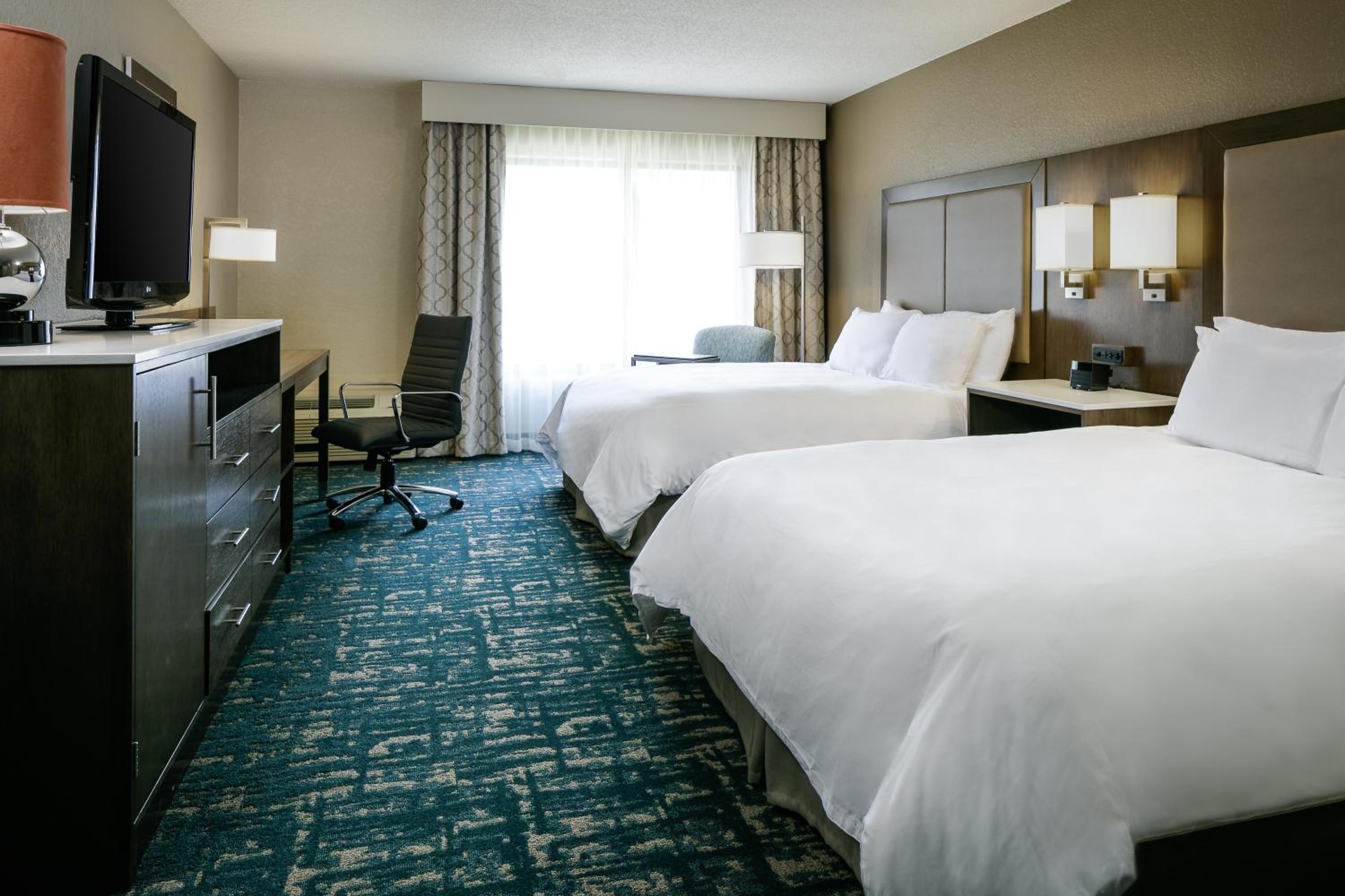 Guest Room With Two Queen Beds - Photo 1