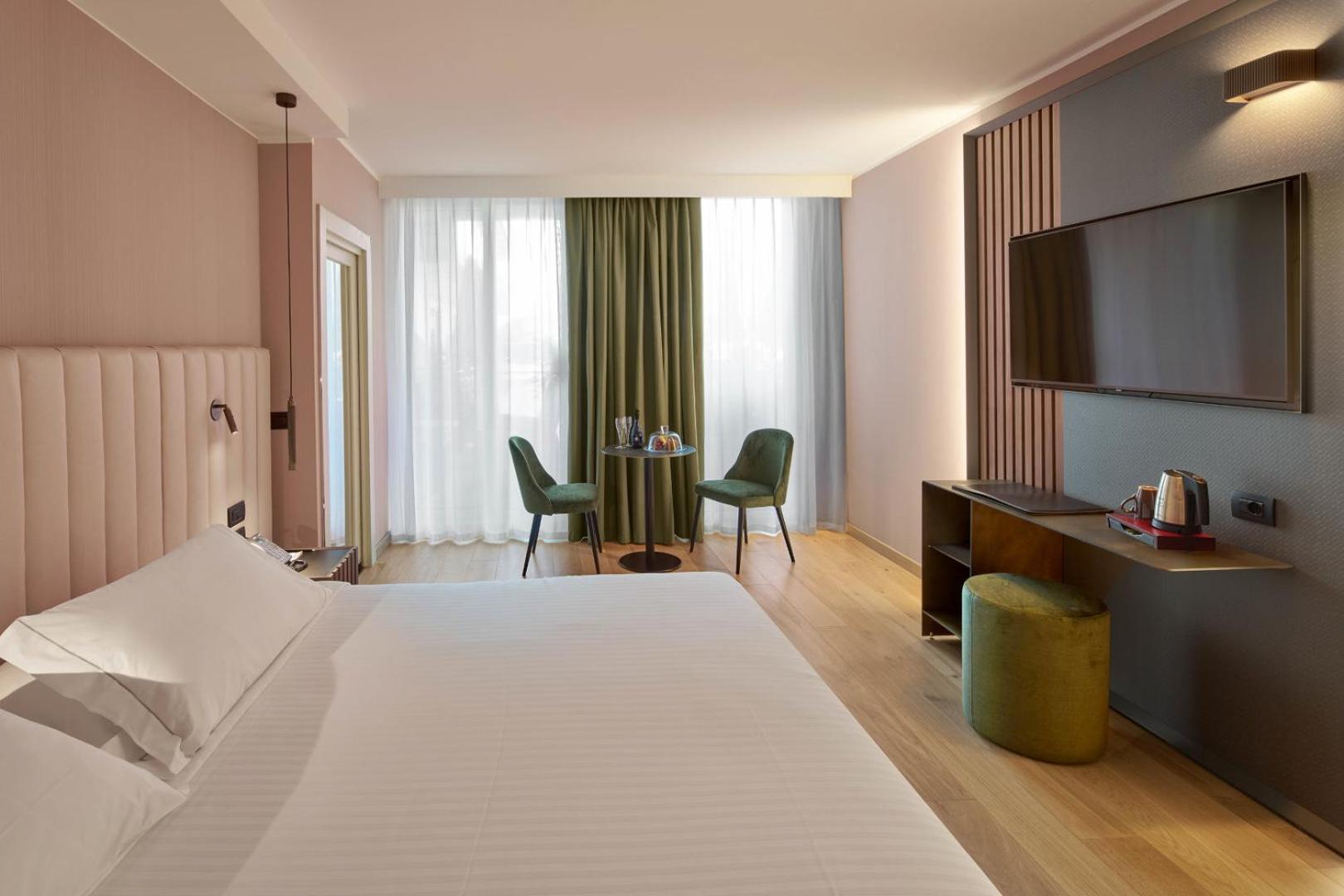 Deluxe Double or Twin Room with Terrace