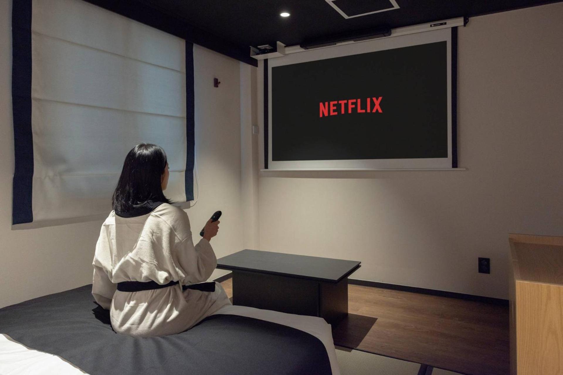 Double Room with Movie