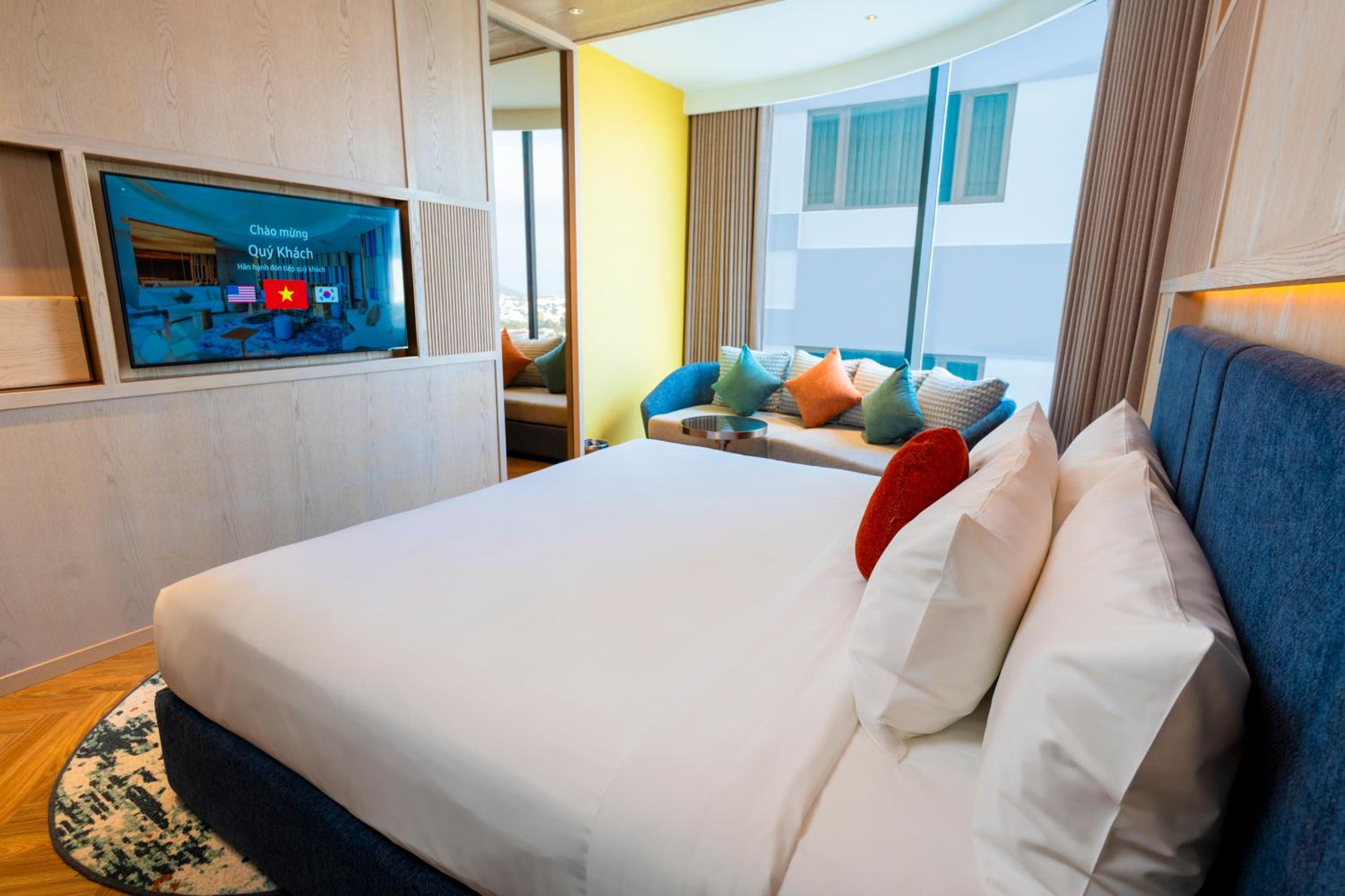 Superior Room-One King Bed,City View