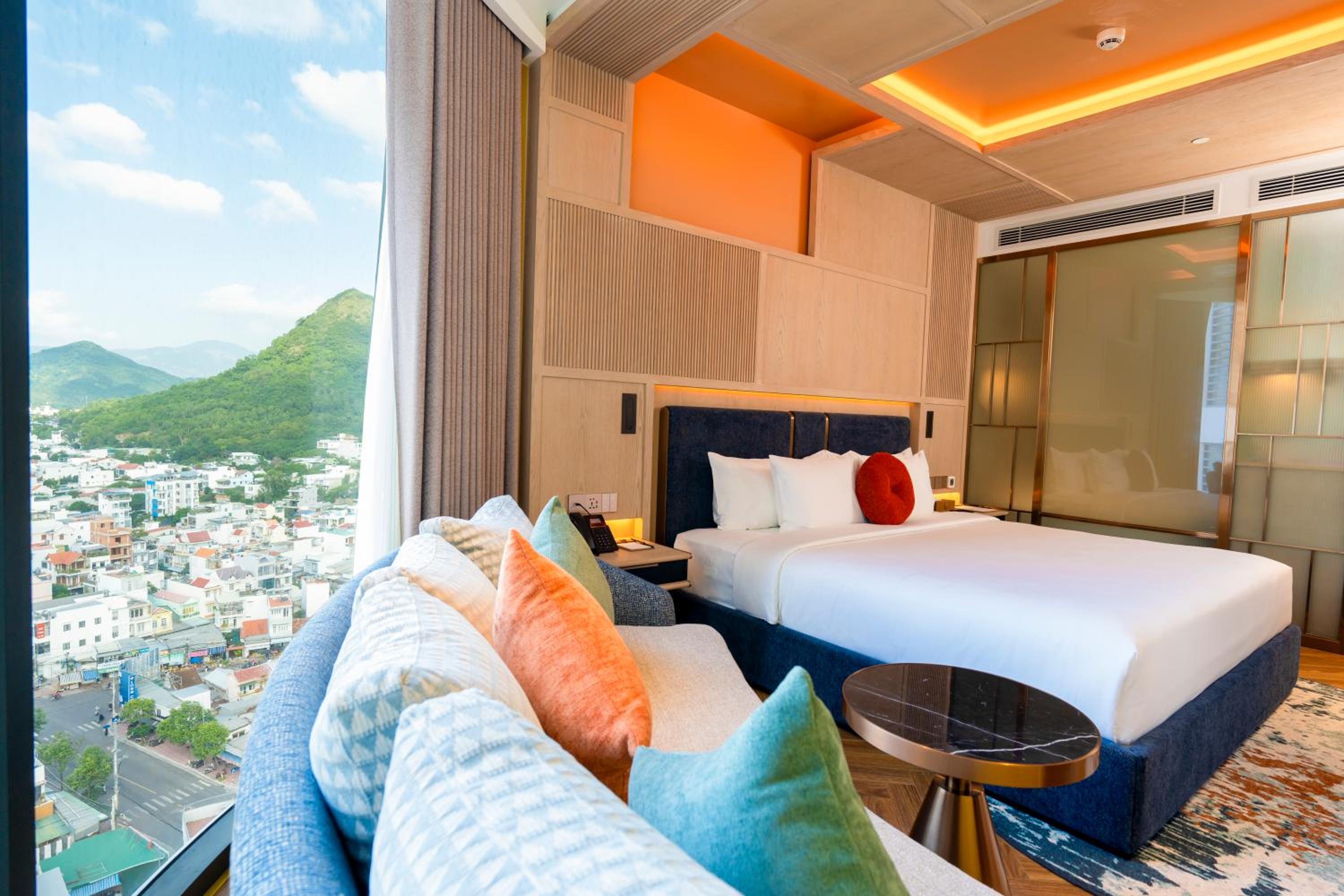 Superior Room-One King Bed,City View