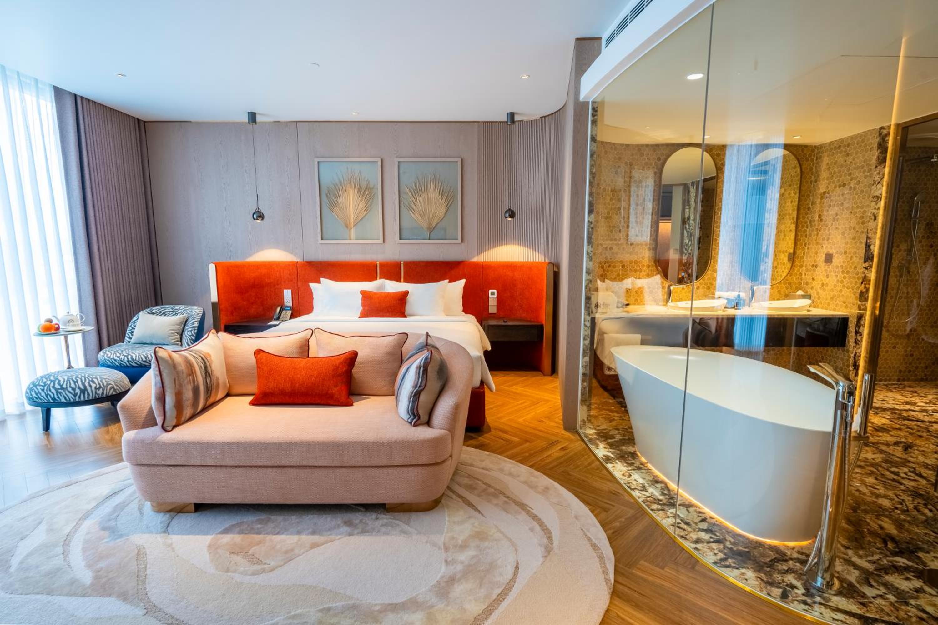 Junior Suite-One King Bed,Sea View