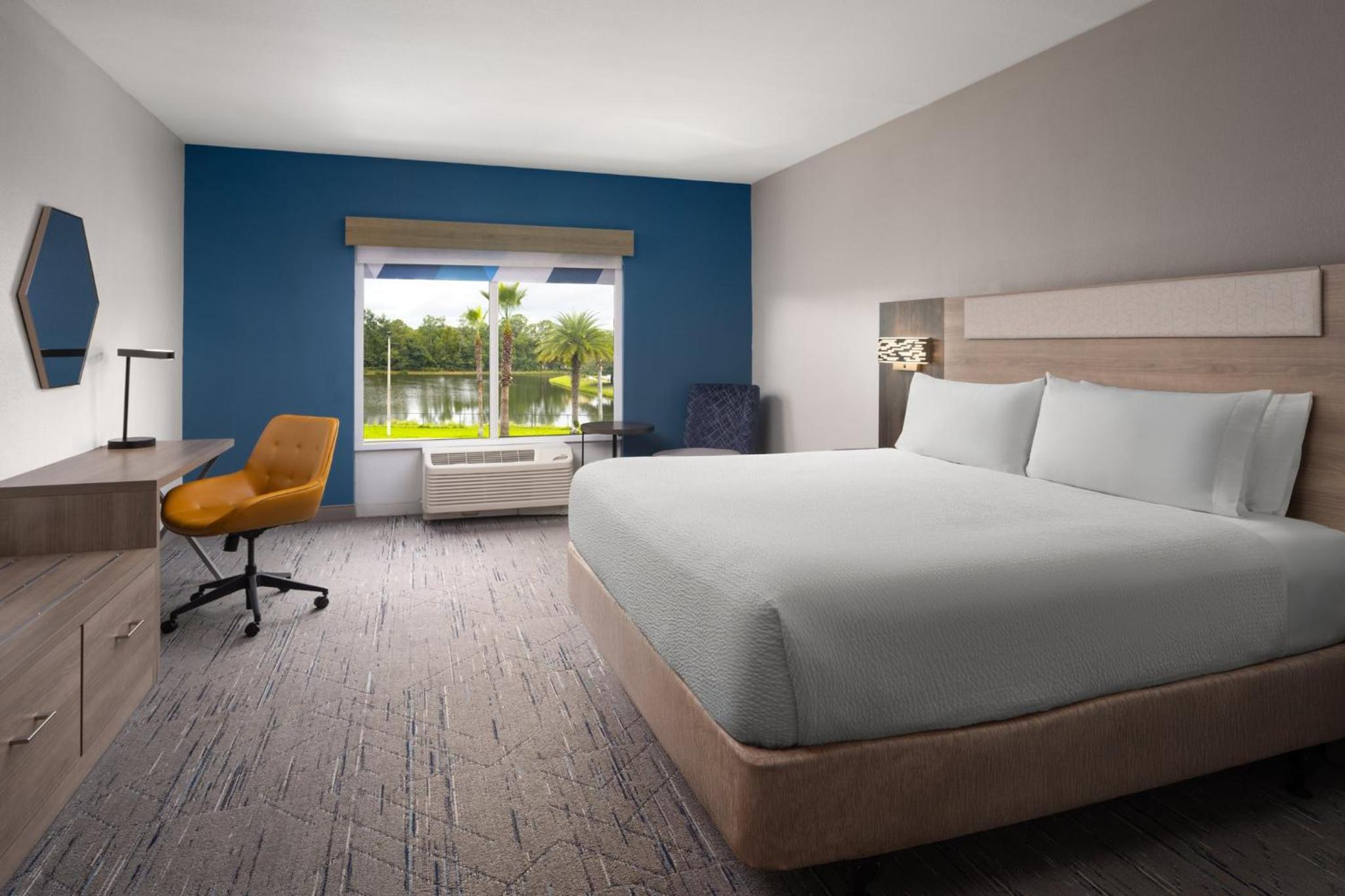 Standard King Room - Photo 4