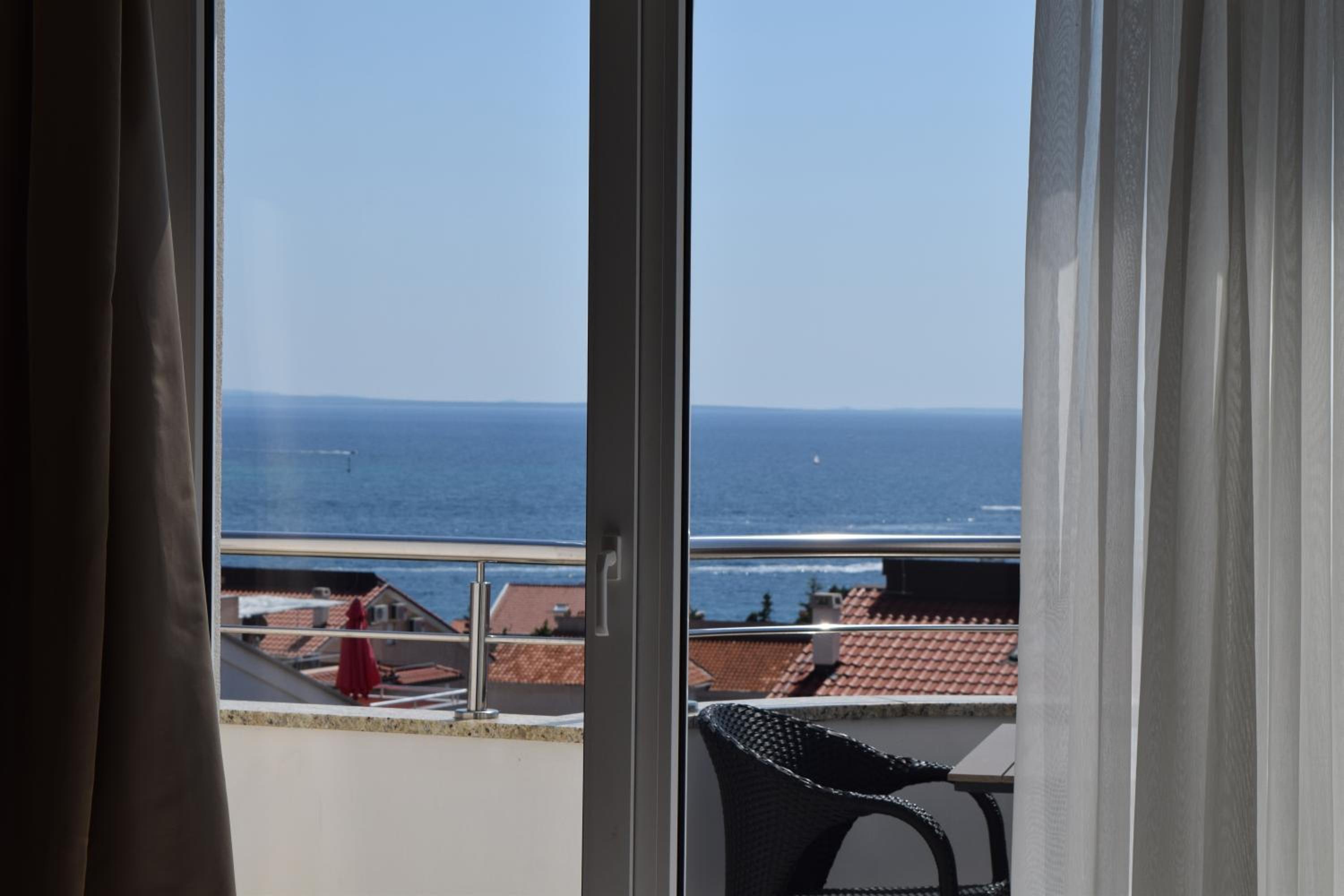 Comfort Double Room with Balcony - Photo 6