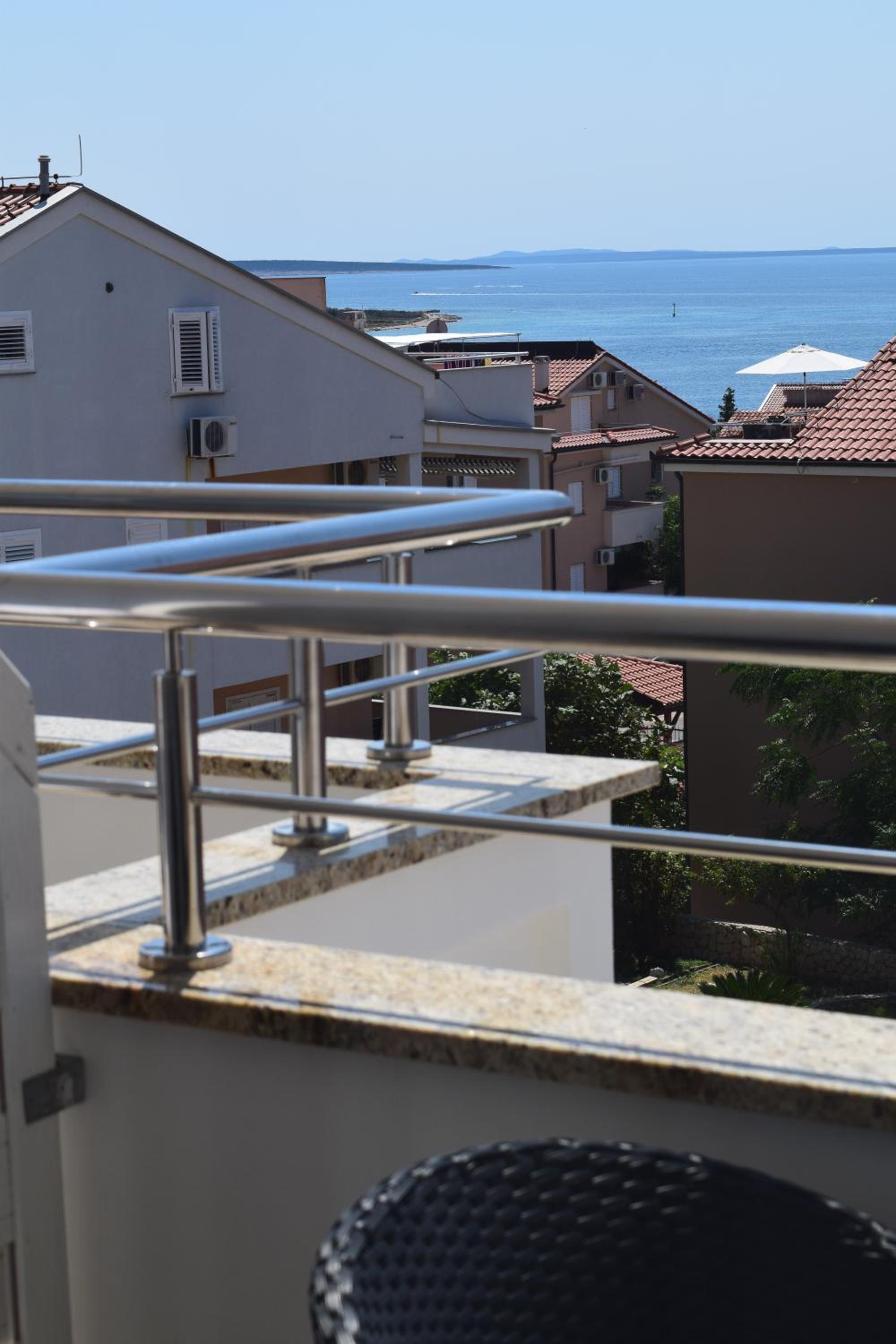 Comfort Double Room with Balcony - Photo 3