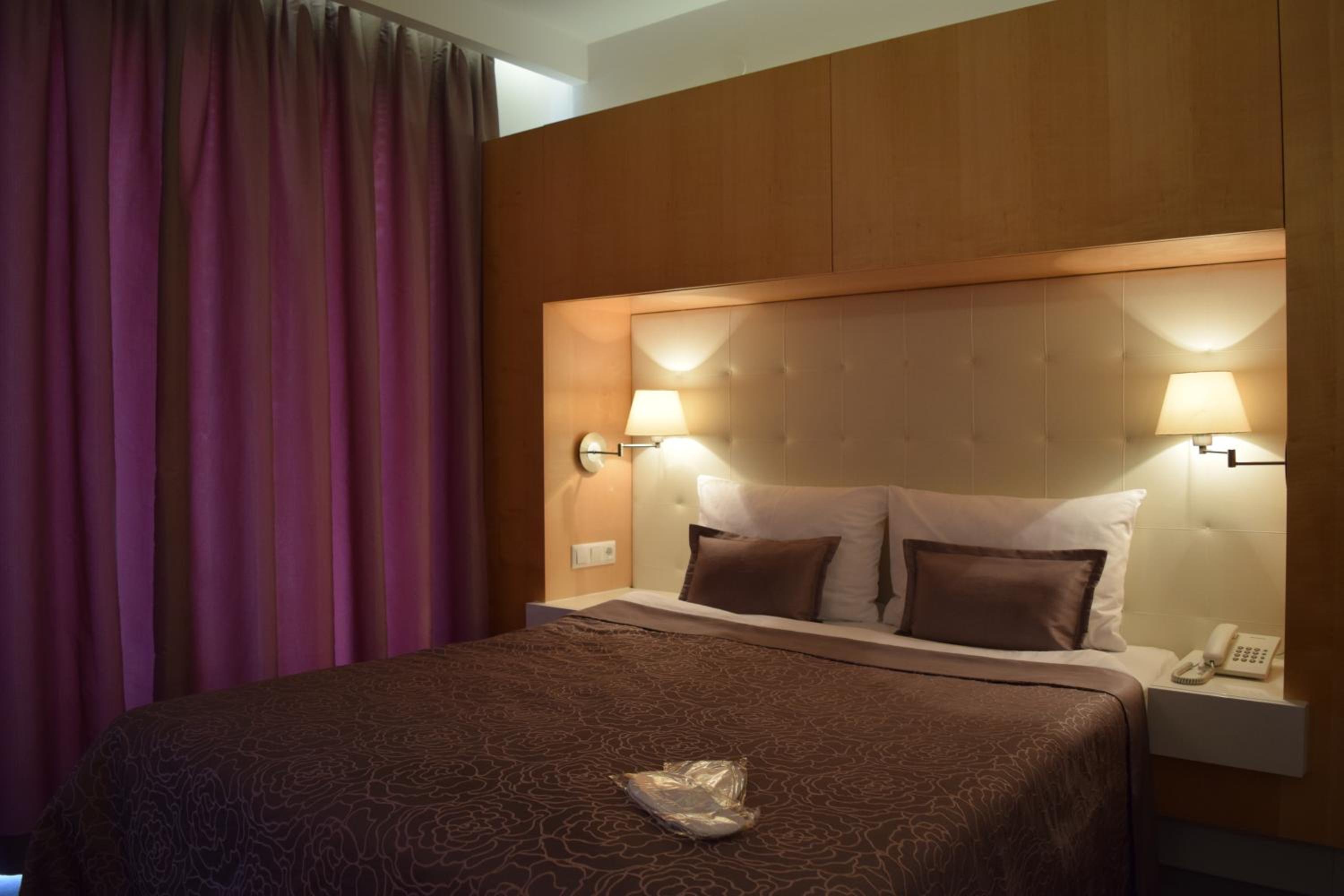 Comfort Double Room with Balcony - Photo 2