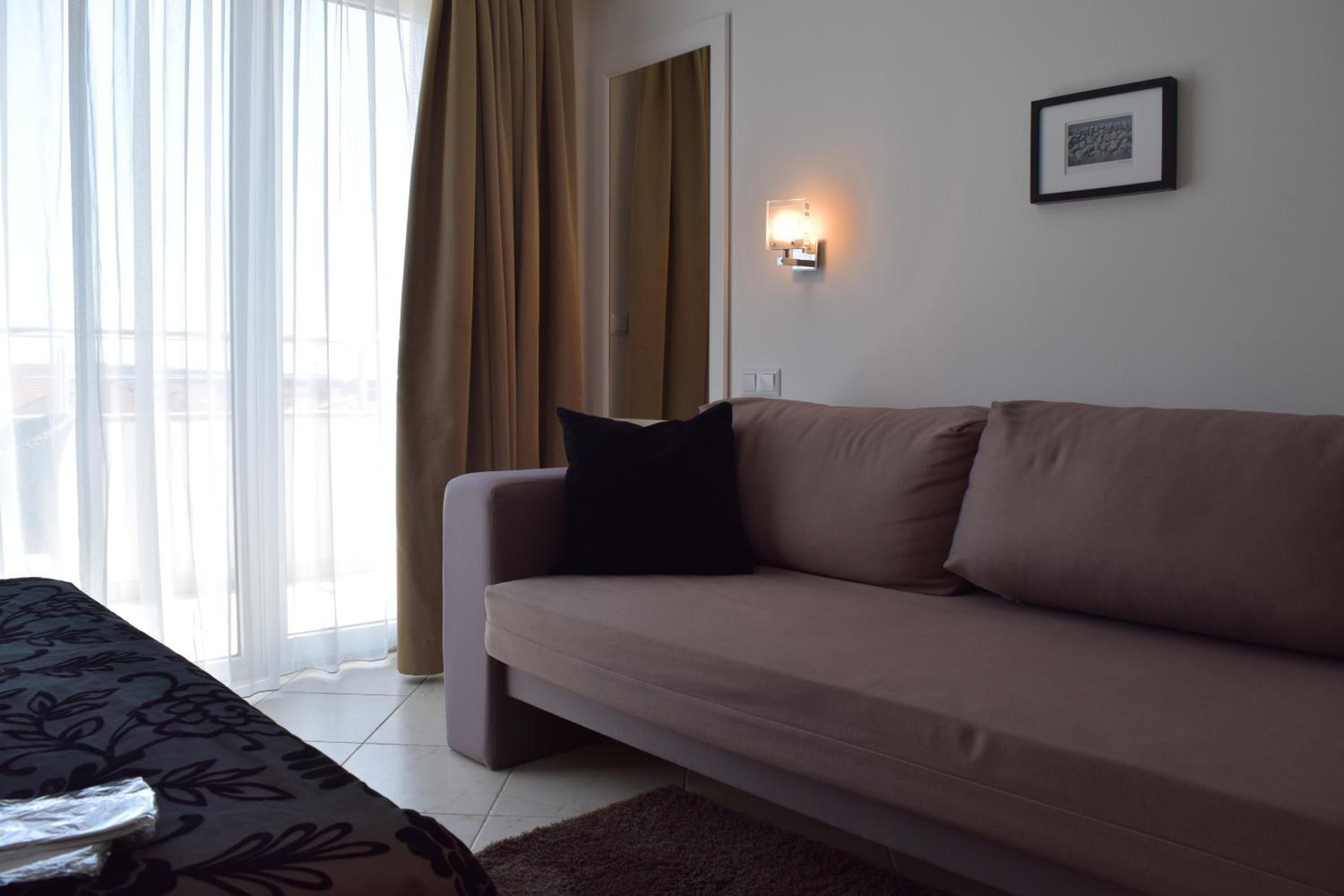 Comfort Double Room with Balcony - Photo 38