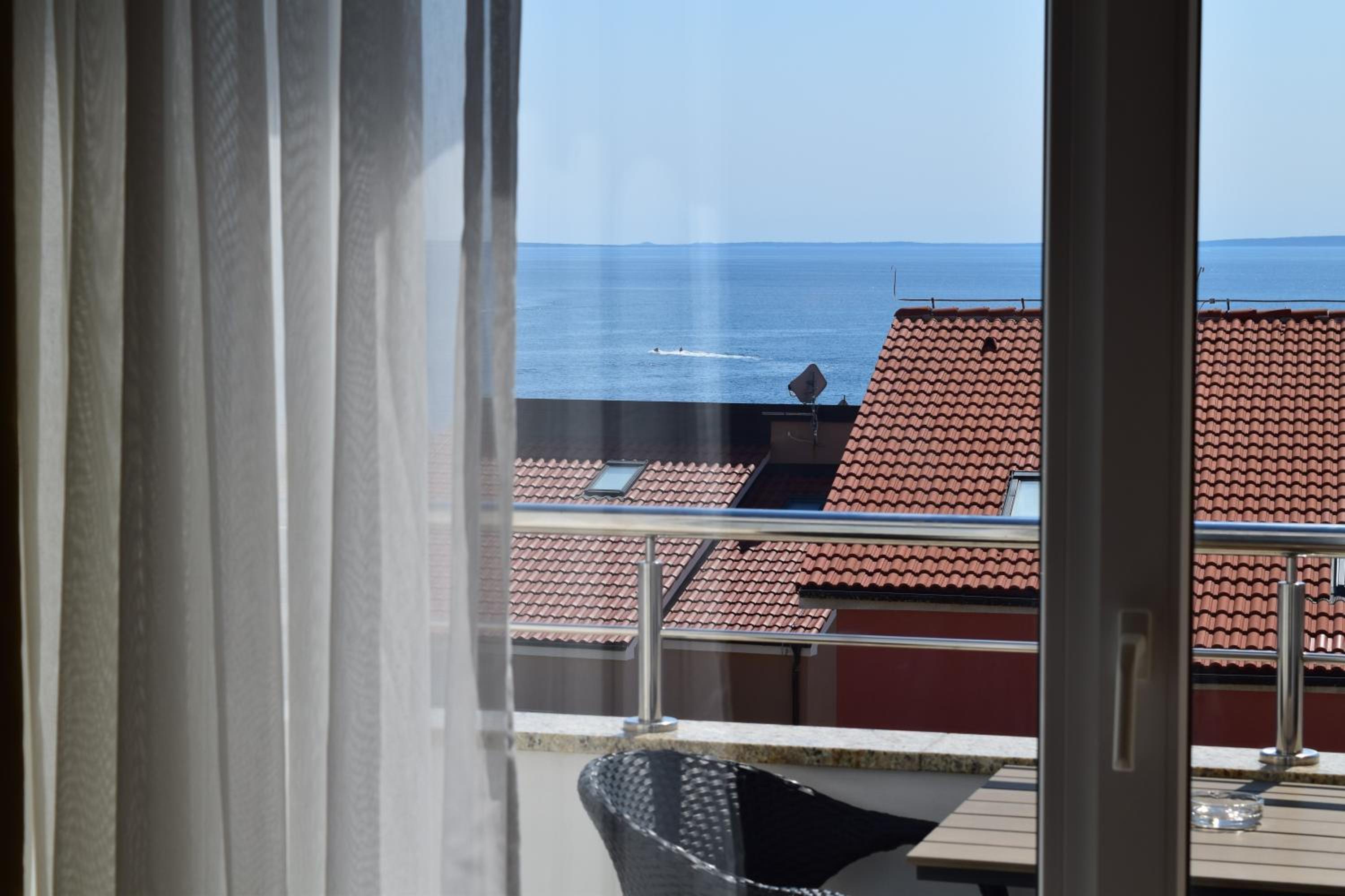 Comfort Double Room with Balcony - Photo 20
