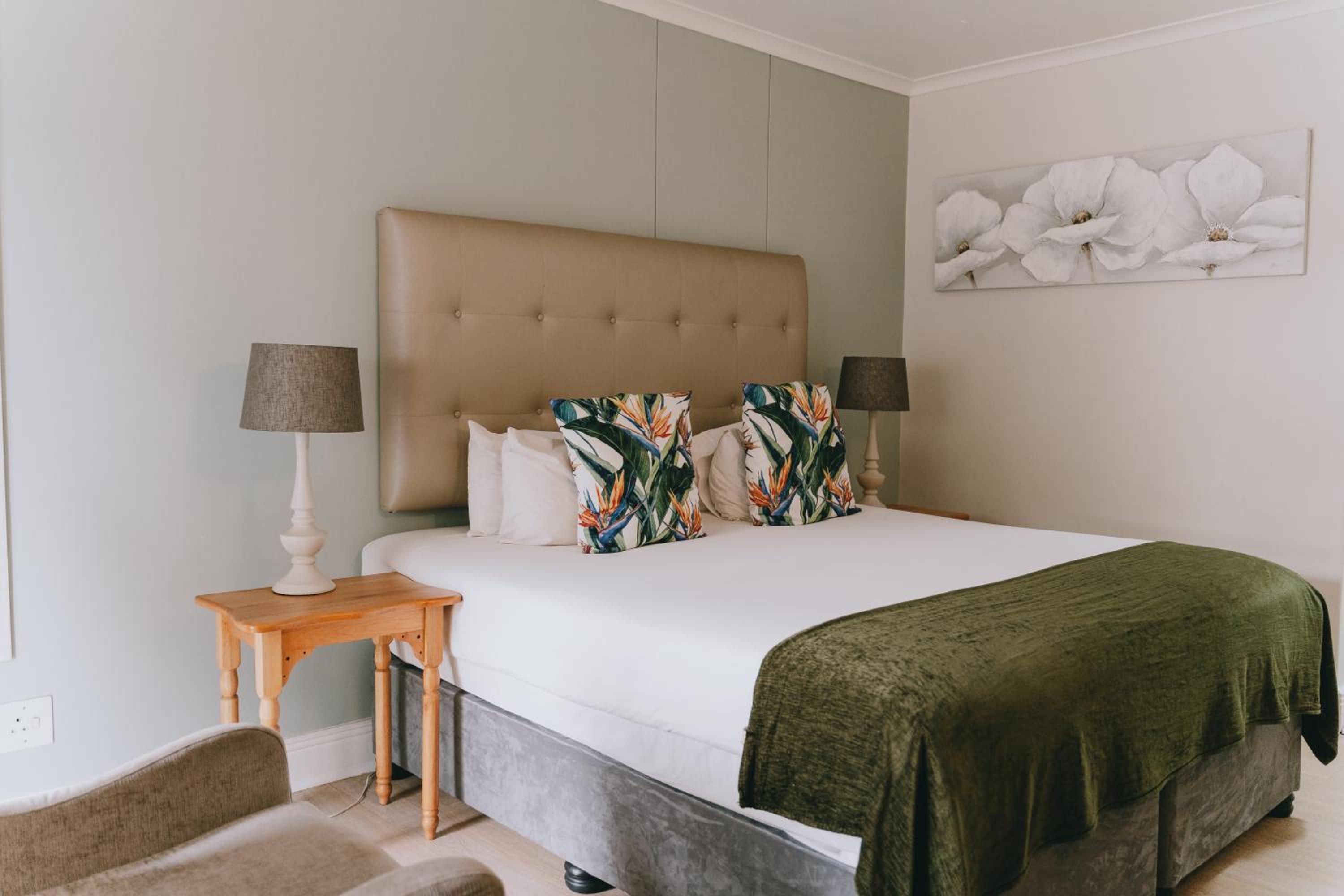 Deluxe Double or Twin Room - Photo 3