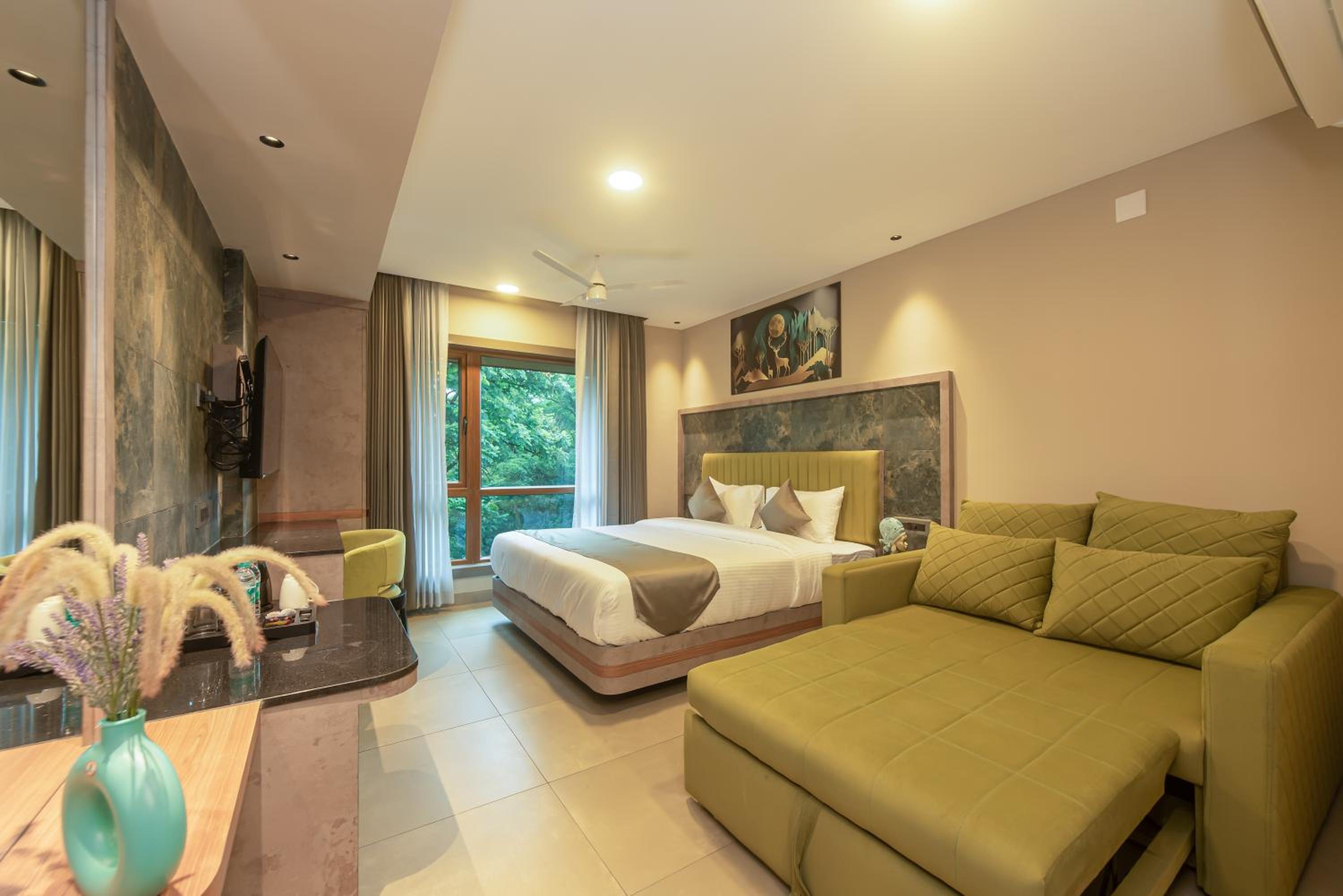 Triple Room with Garden View