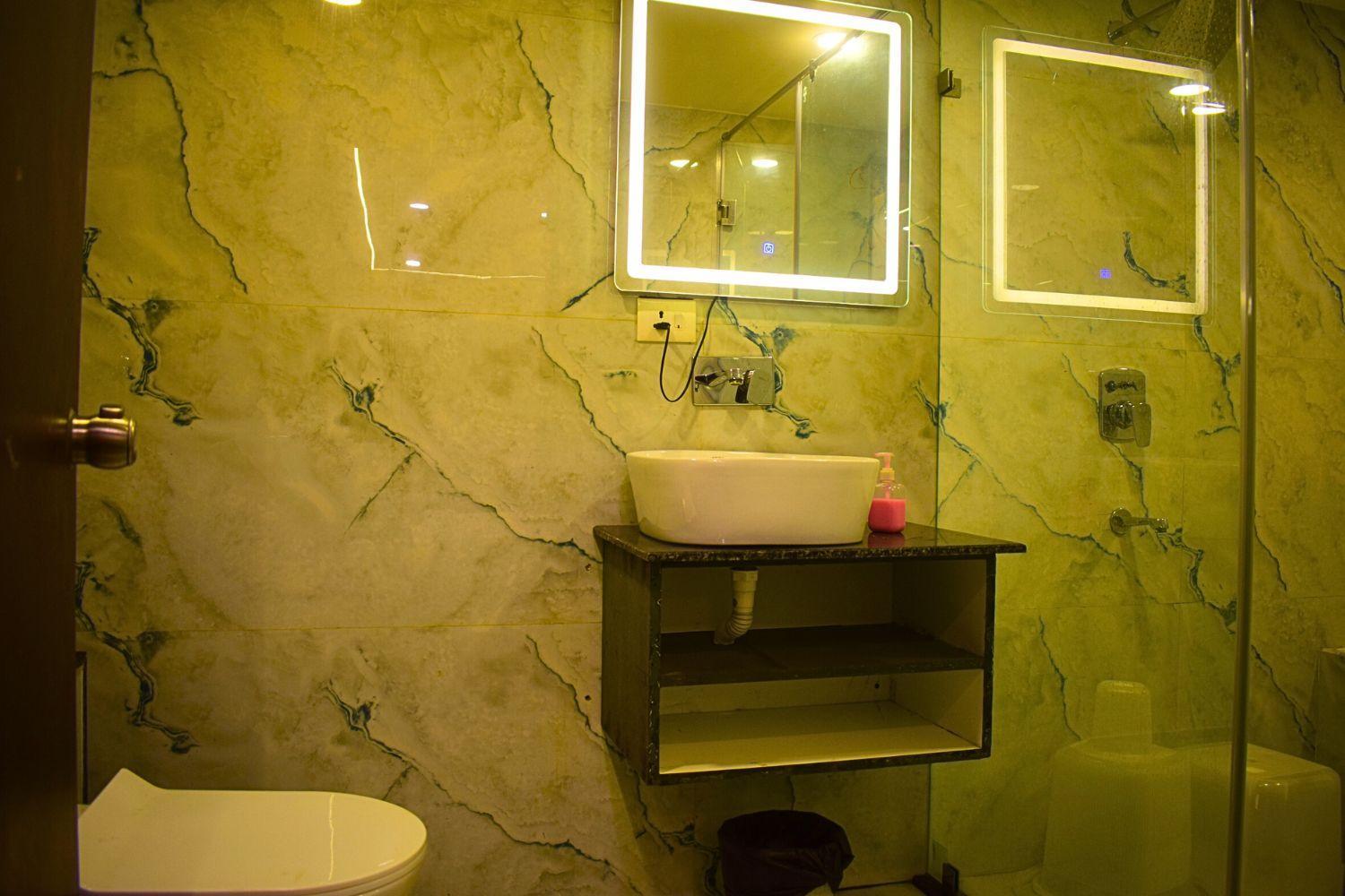Luxury Triple Room photo 3