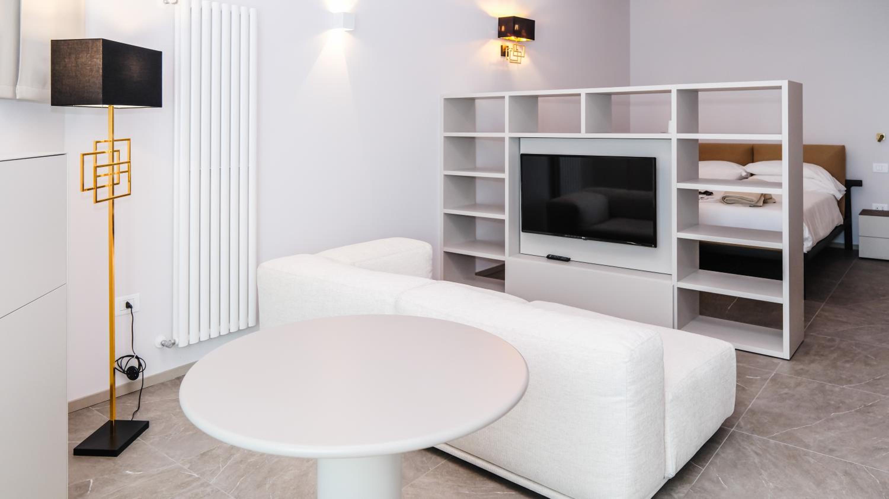 Exclusive Suite - Photo 2