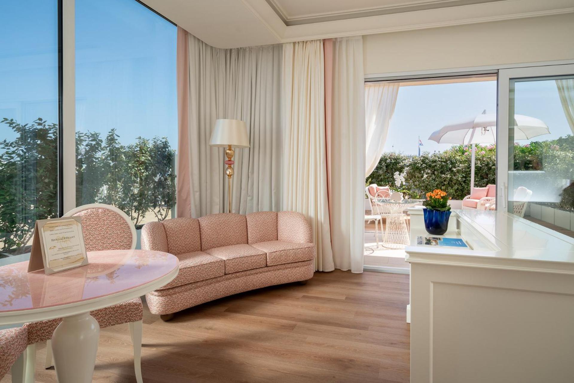 Superior Suite - Ground Floor photo 2