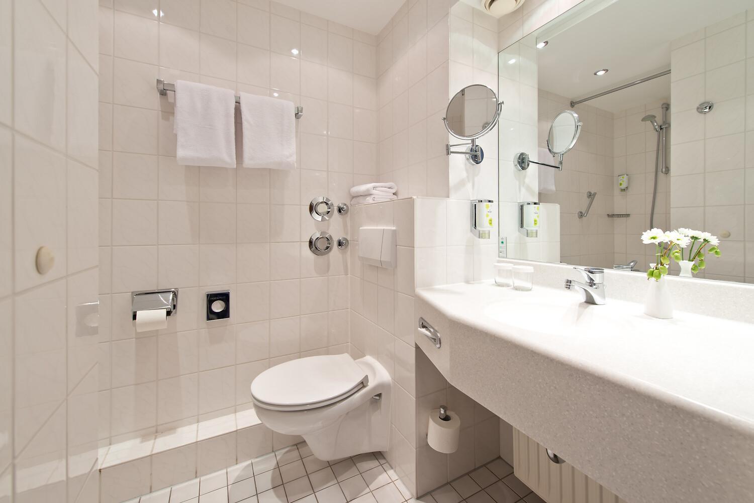 Business Twin Room - Photo 6