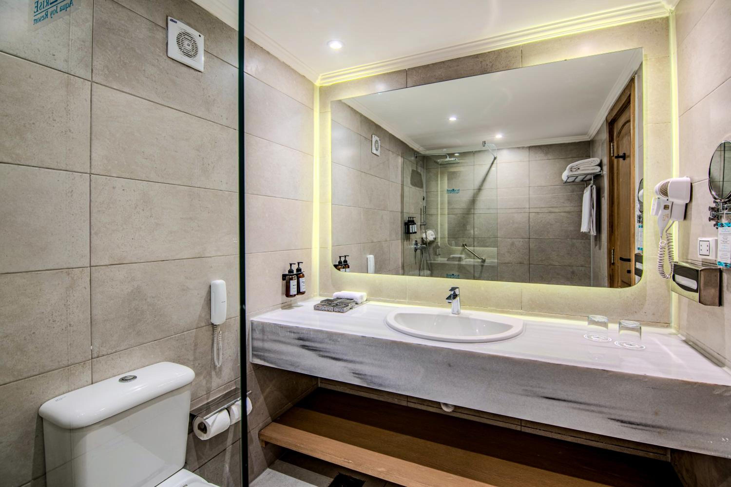 Superior Double Room (Full Double Bed) (Bed Type Is Subject to Availability)