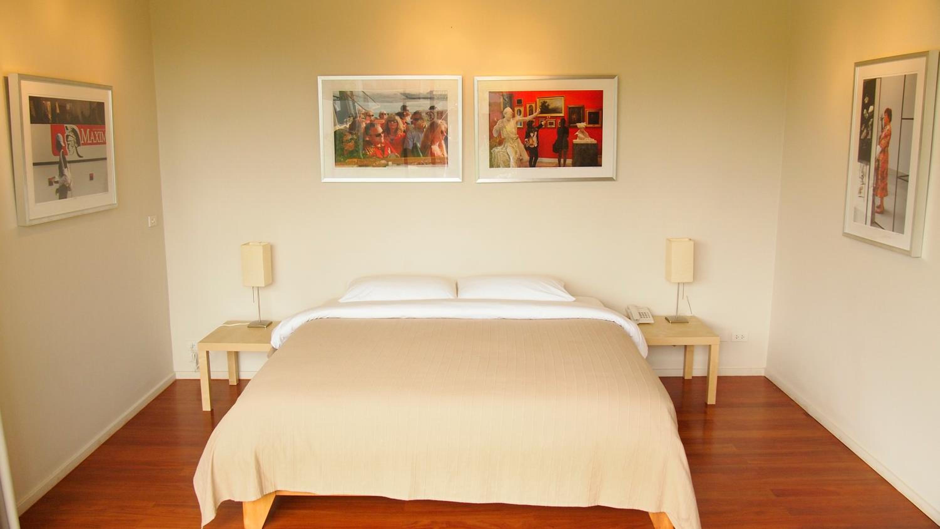 Three-Bedroom Villa - Photo 9