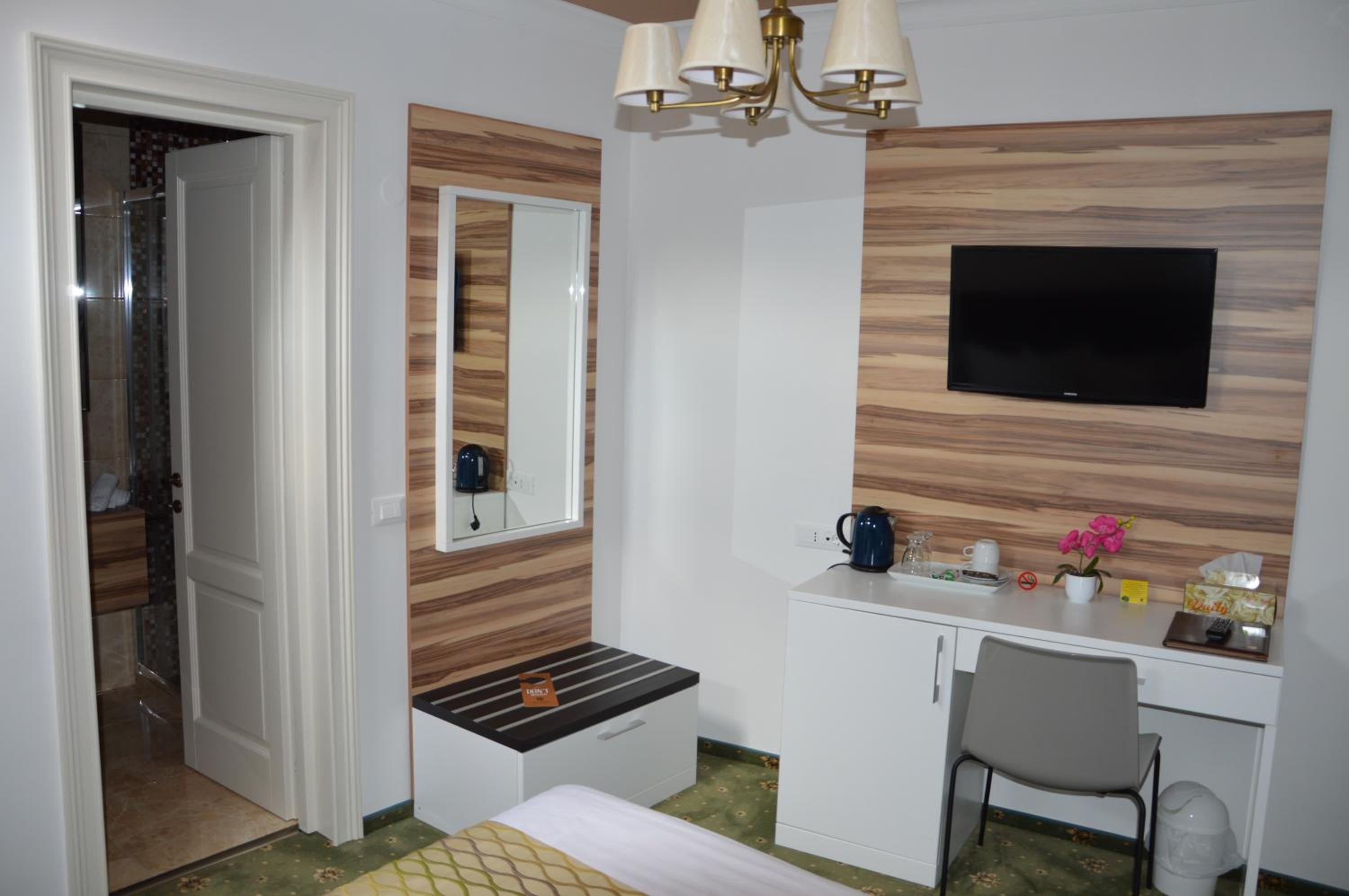 Twin Room - Photo 4