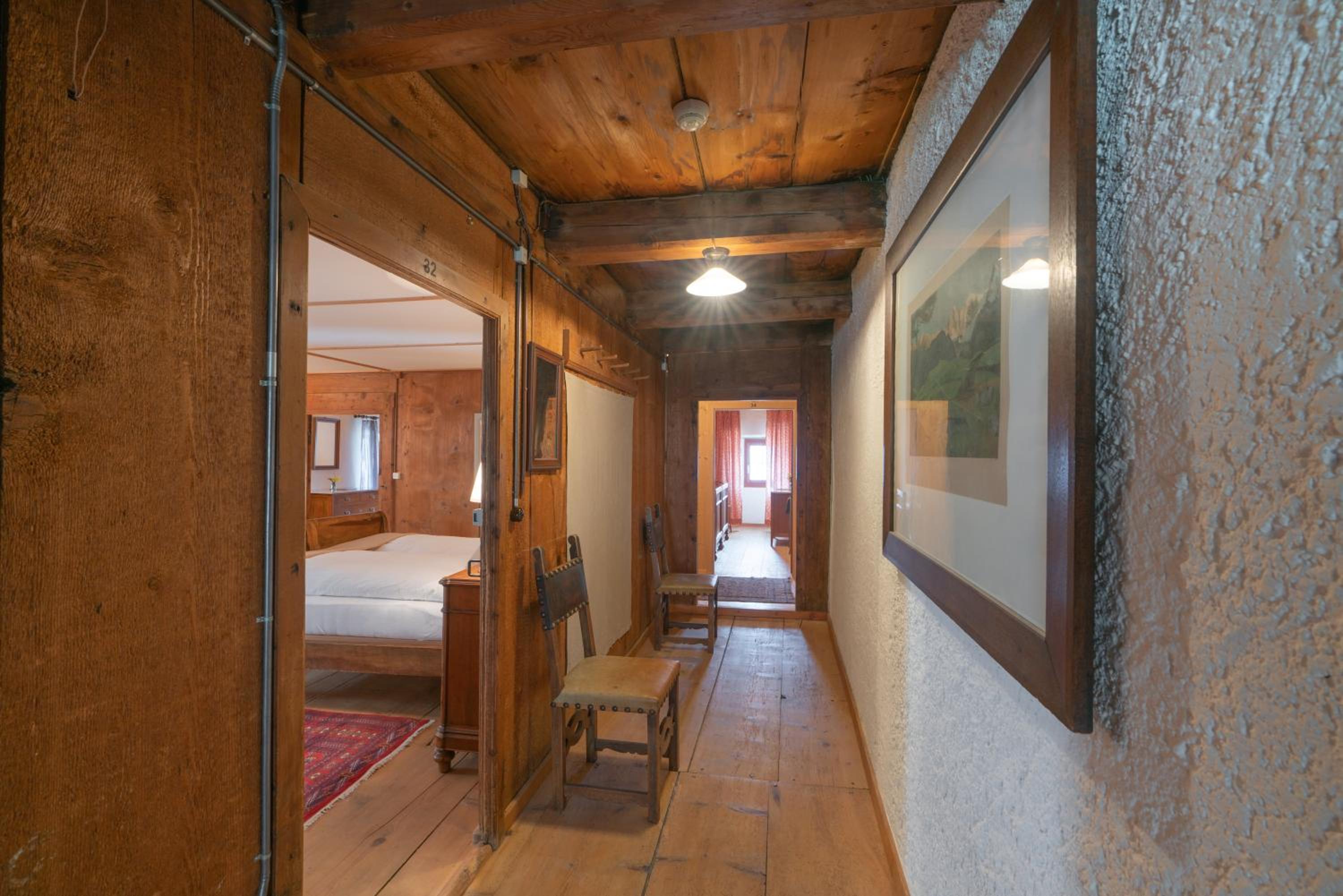 Family Room with Private Bathroom photo 3
