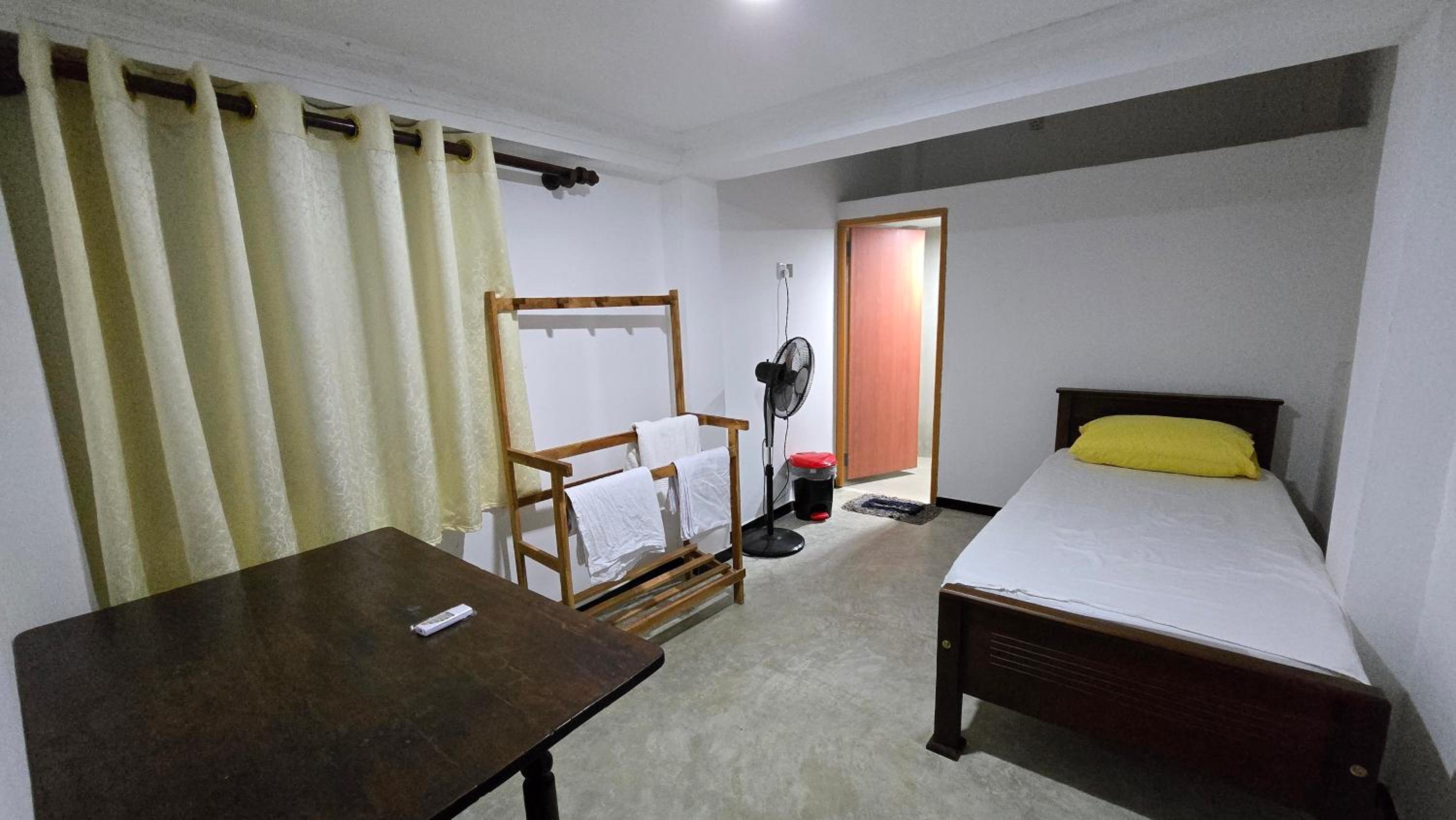 Single Room photo 2