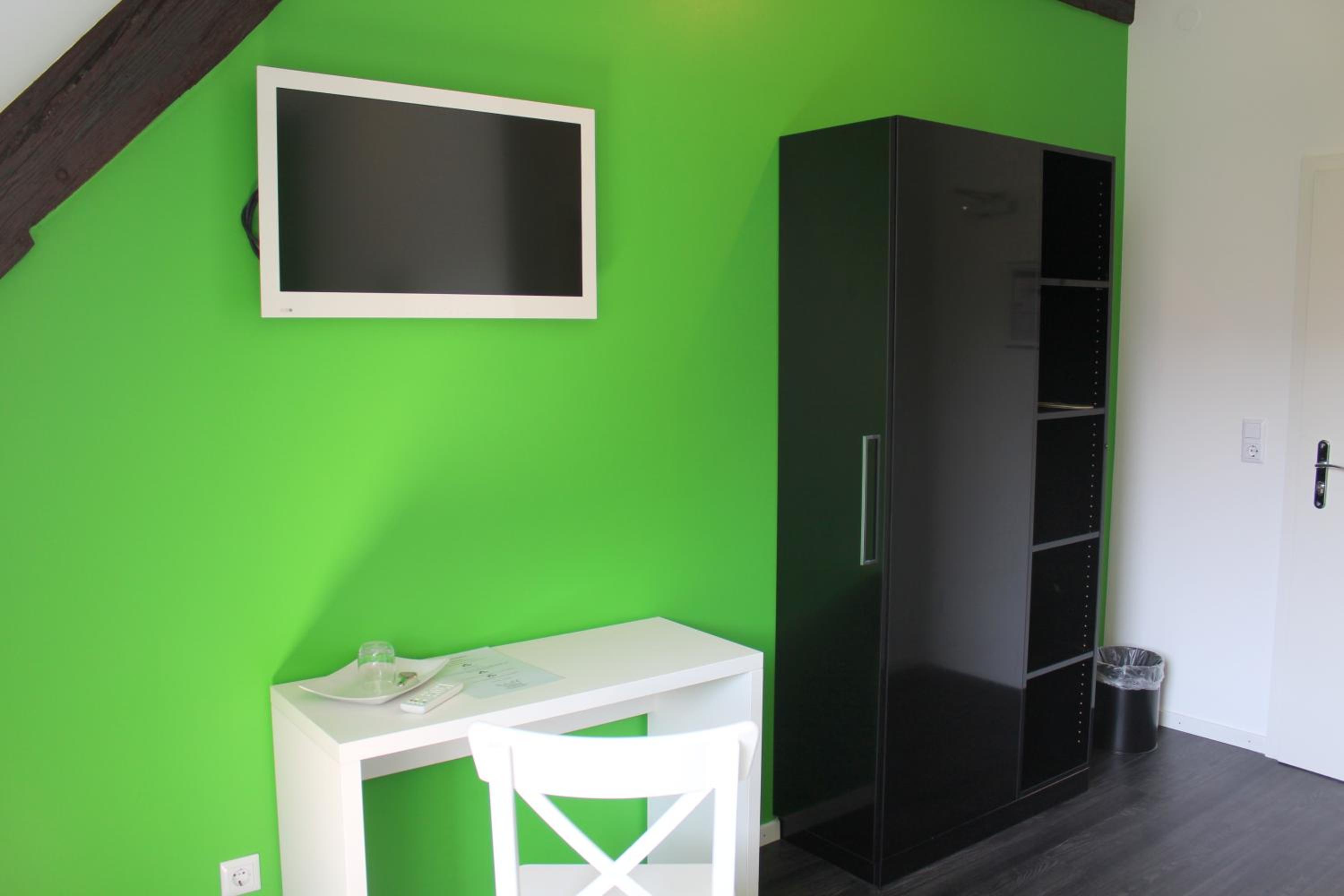 Standard Double Room - Photo 5