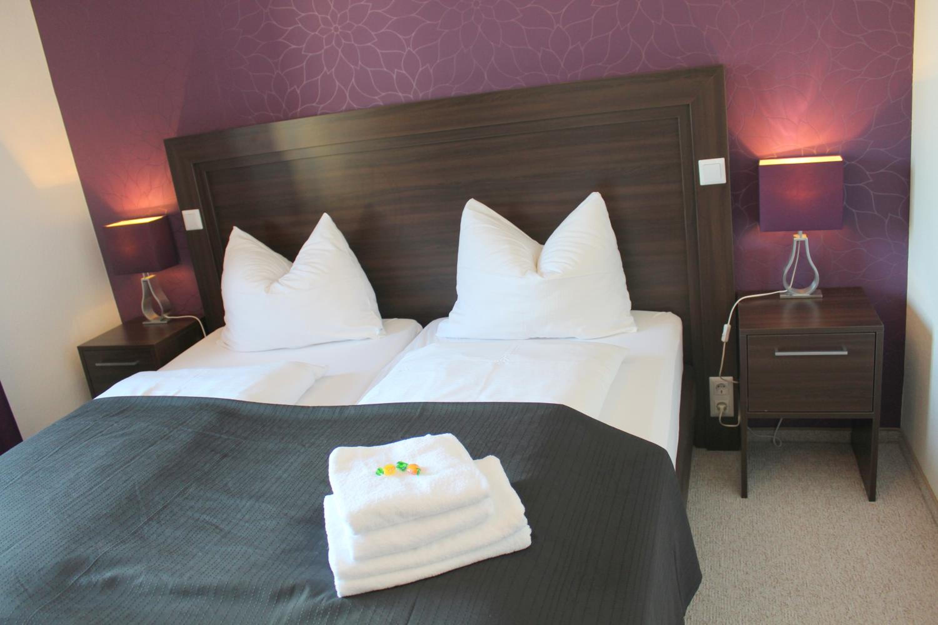 Standard Double Room - Photo 10